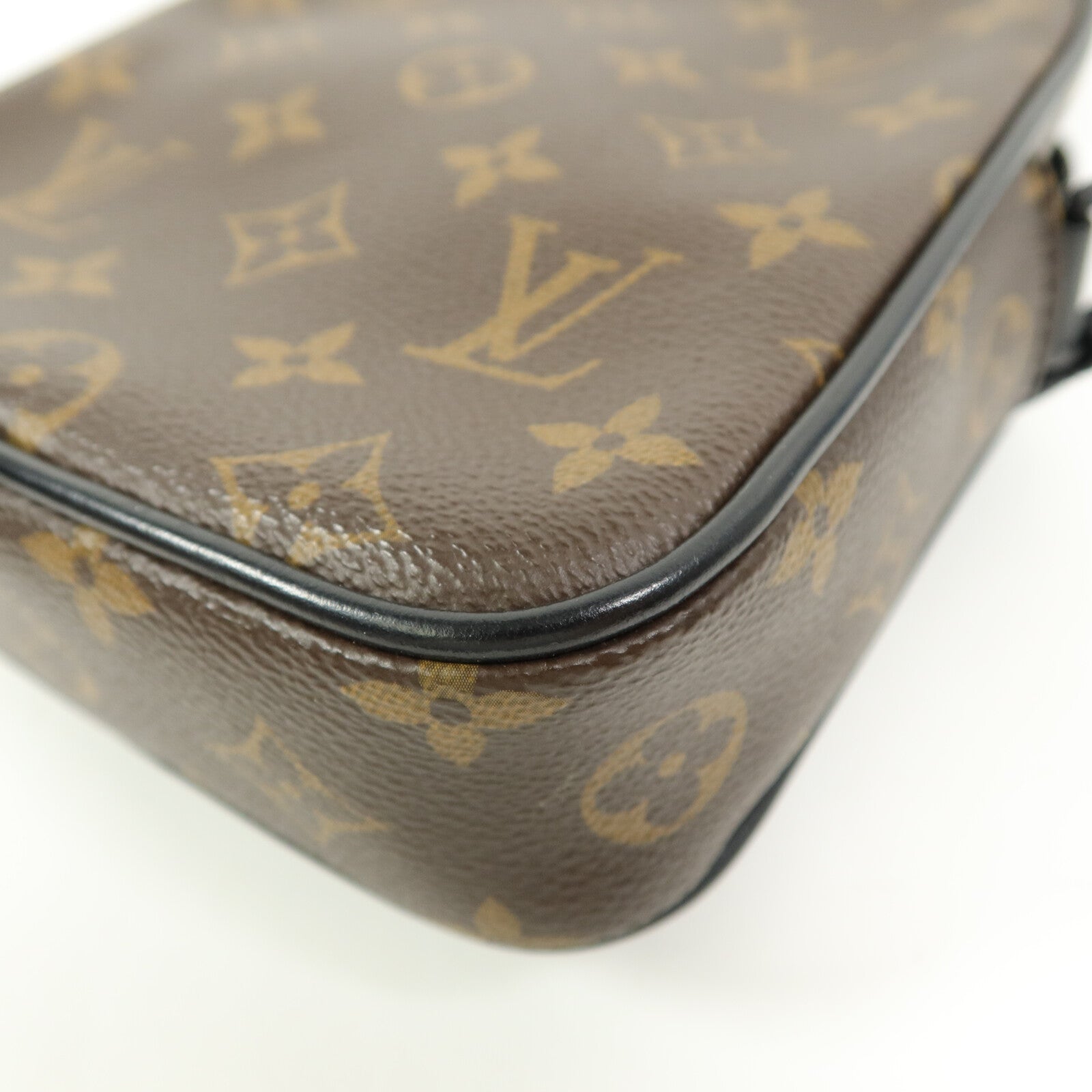 LOUIS VUITTON Monogram Macassar Christopher Wearable Wallet肩背袋