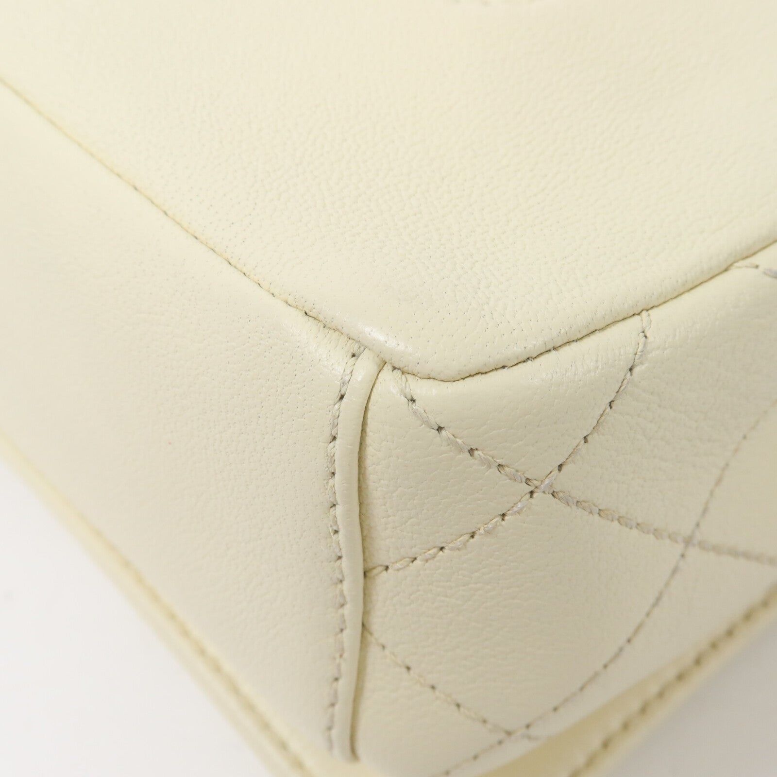 CHANEL 羊皮皮革Mademoiselle Vintage Flap Bag鏈帶肩背袋