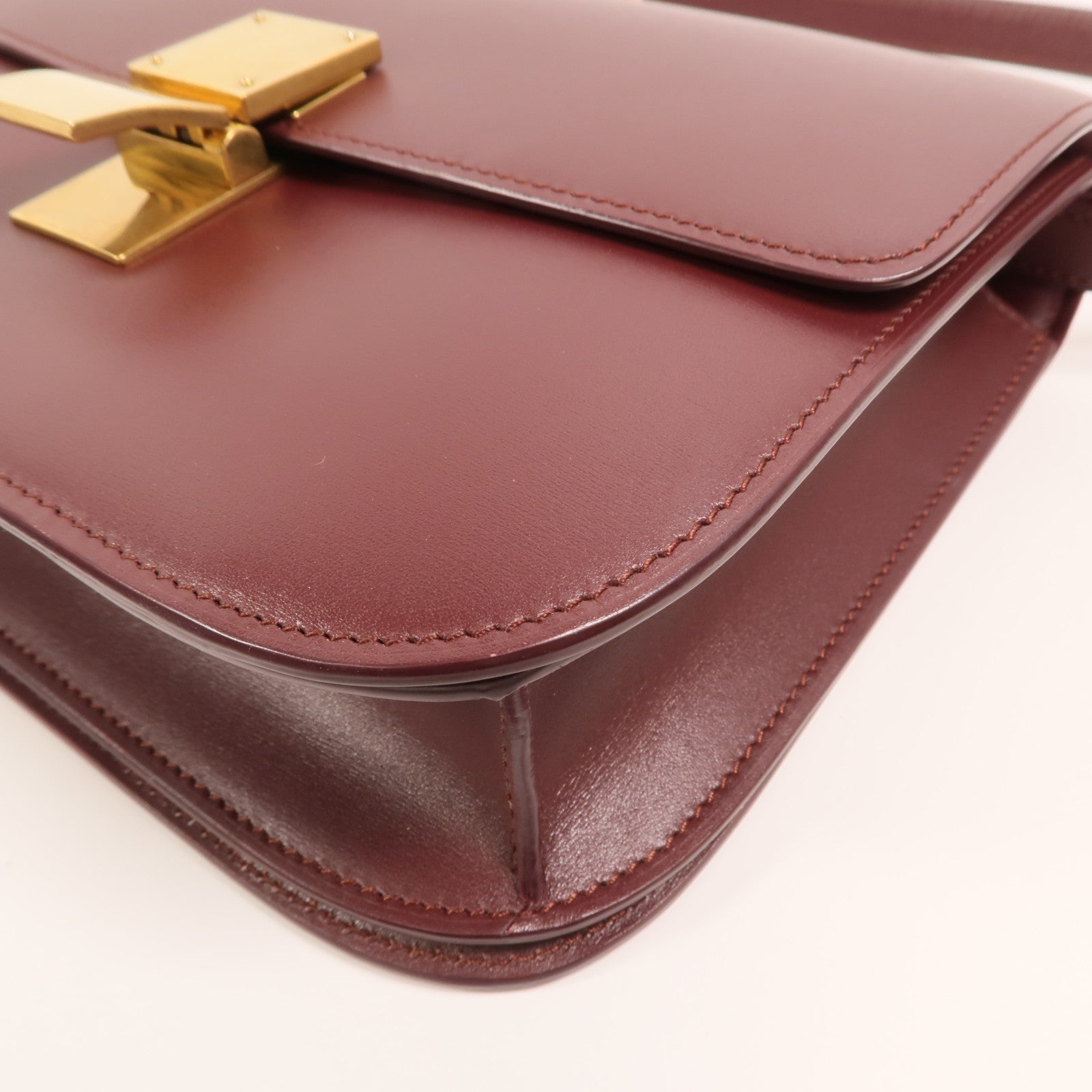 CELINE 牛皮皮革Classic Box金扣肩背袋