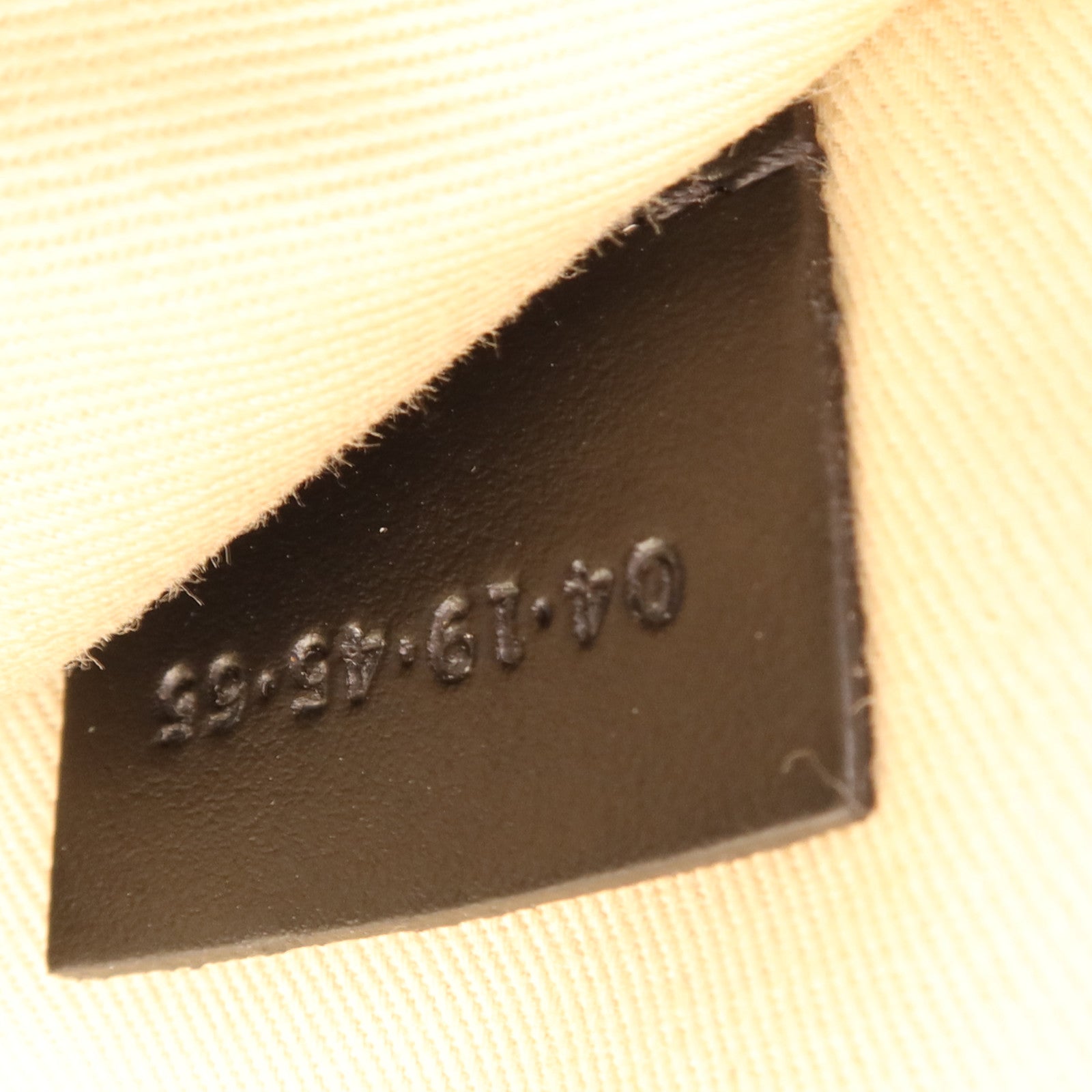 Chloe 牛皮皮革C Bag金扣鏈帶肩背袋