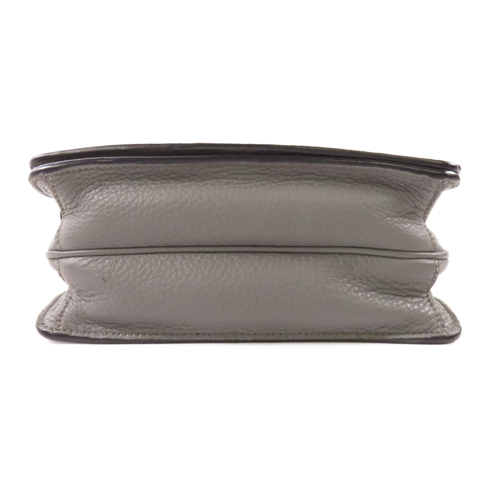 PRADA 牛皮皮革Shoulder Bag金扣肩背袋