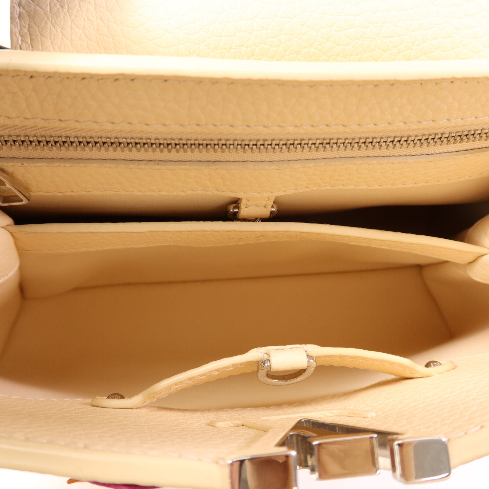 LOUIS VUITTON 【激減優惠】Taurillon Capucines BB銀扣手挽肩背兩用袋
