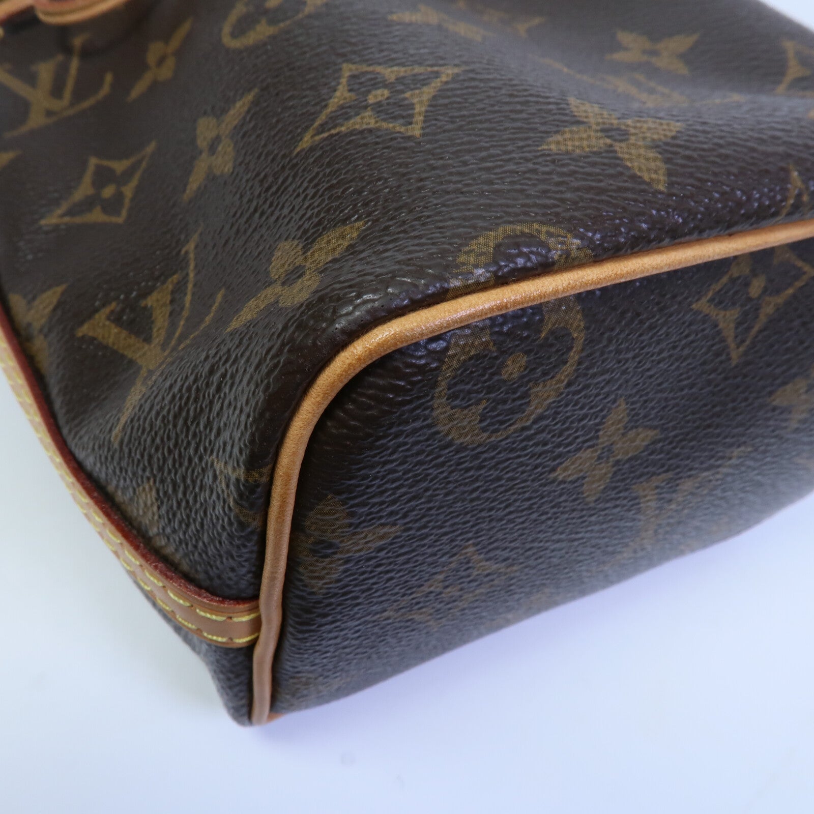 LOUIS VUITTON Monogram Nano Noe肩背袋