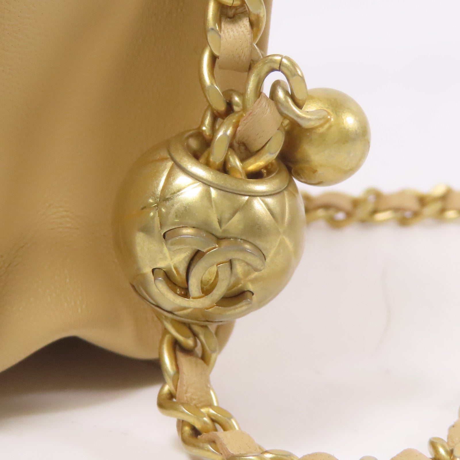 CHANEL 羊皮皮革WOC Wallet On Chain金扣鏈帶肩背袋