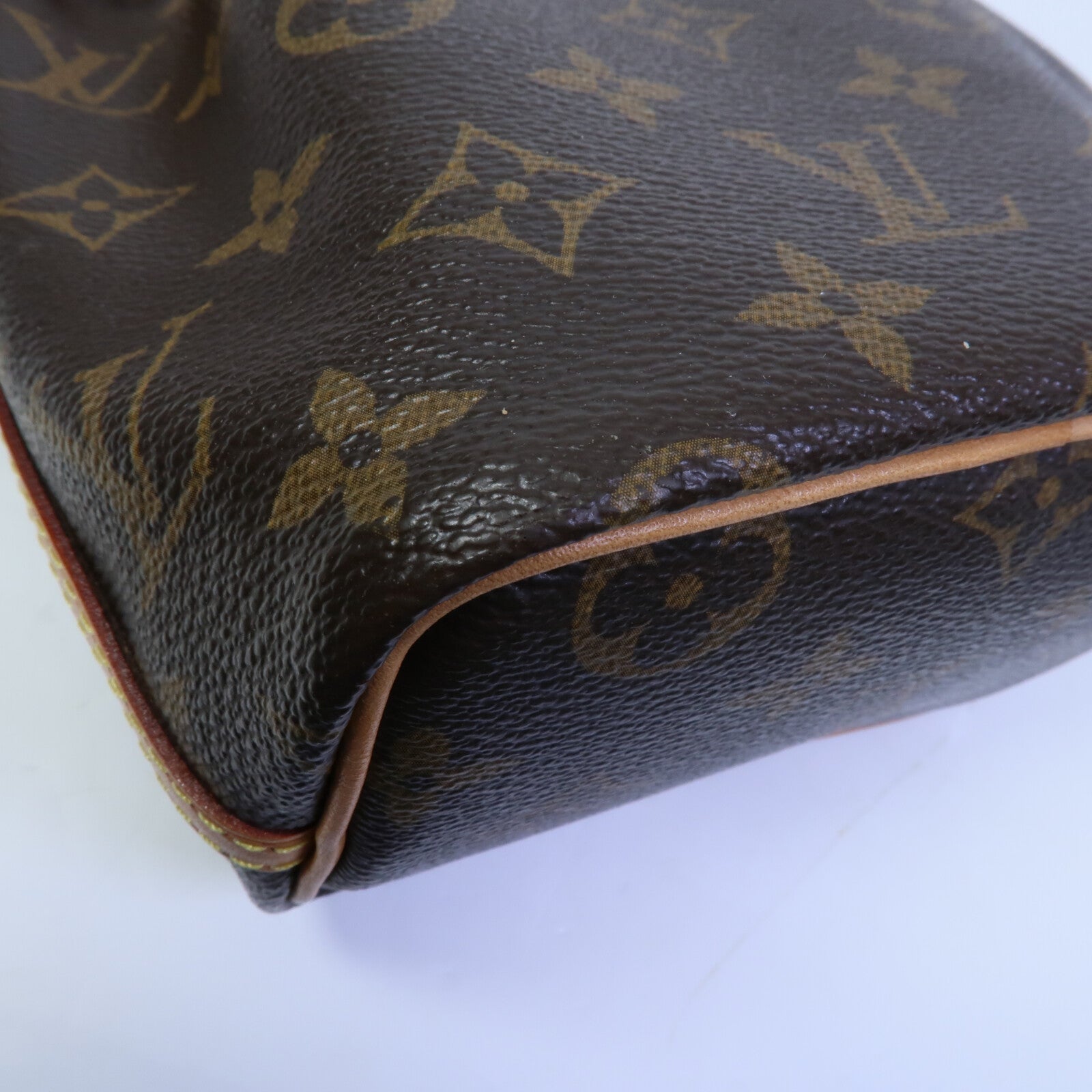 LOUIS VUITTON Monogram Nano Noe肩背袋