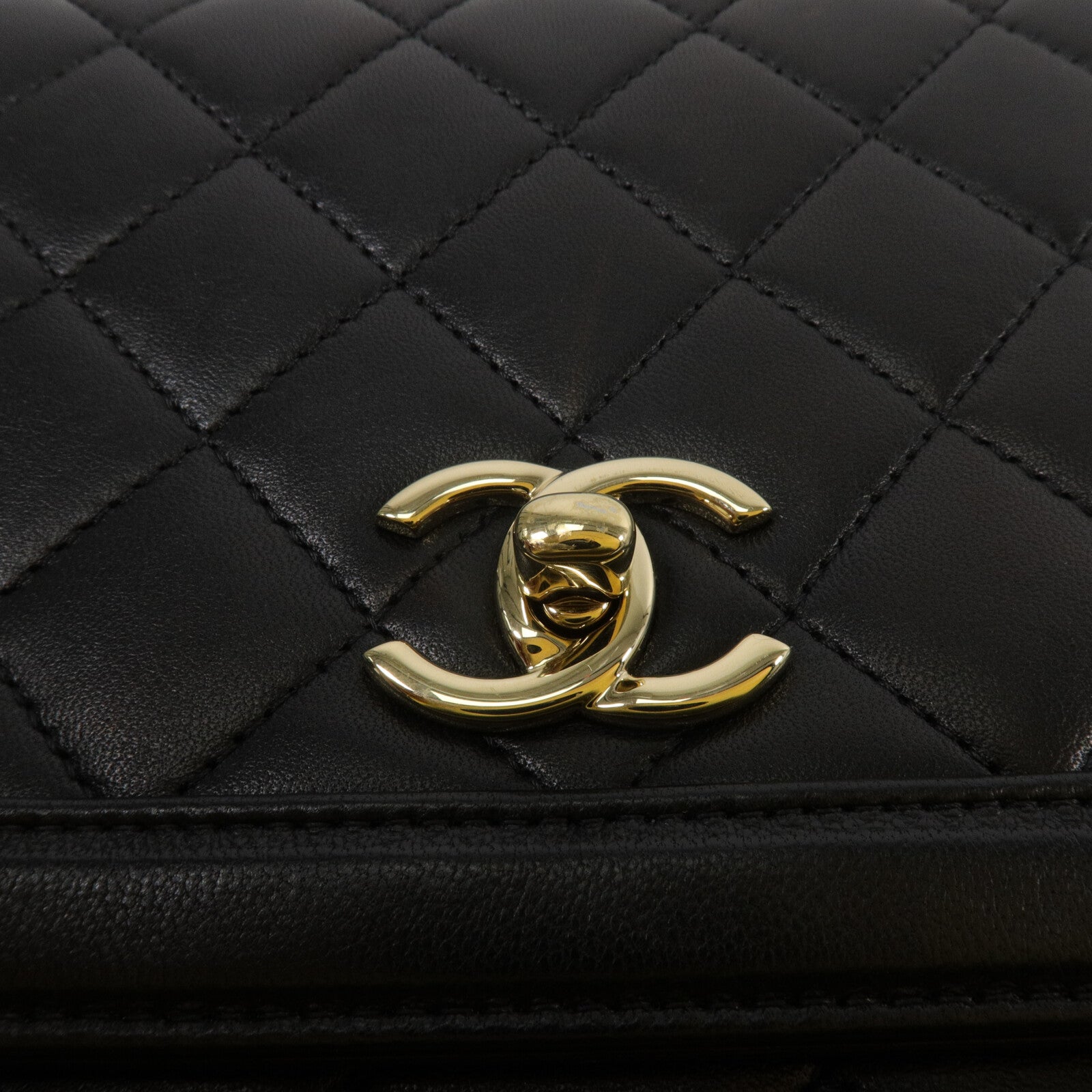 CHANEL 羊皮皮革Chain Shoulder鏈帶肩背袋