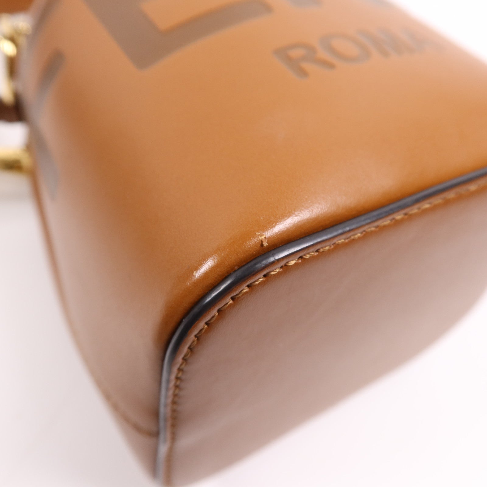 FENDI 牛皮皮革Mon Tresor金扣肩背袋