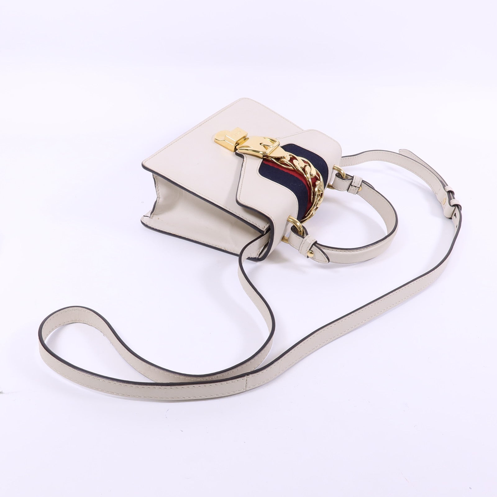 GUCCI 皮革Sylvie Chain Shoulder Bag金扣肩背袋