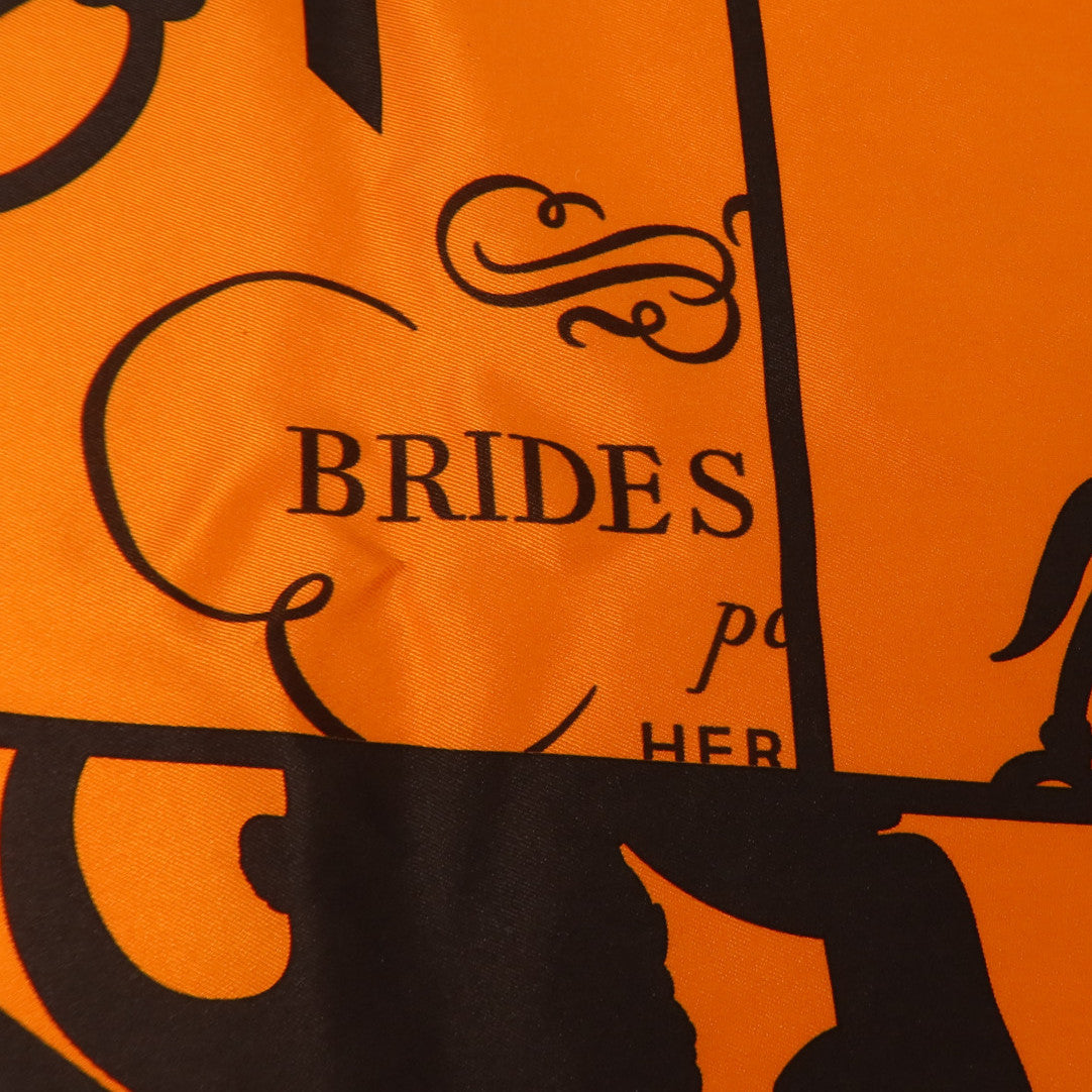 HERMES 絲質Giant Triangle Scarf絲巾
