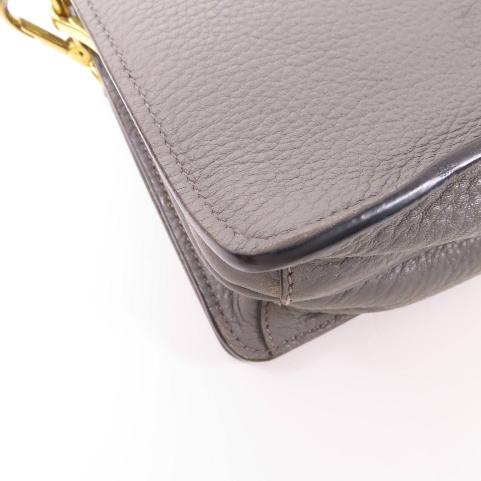 PRADA 牛皮皮革Shoulder Bag金扣肩背袋