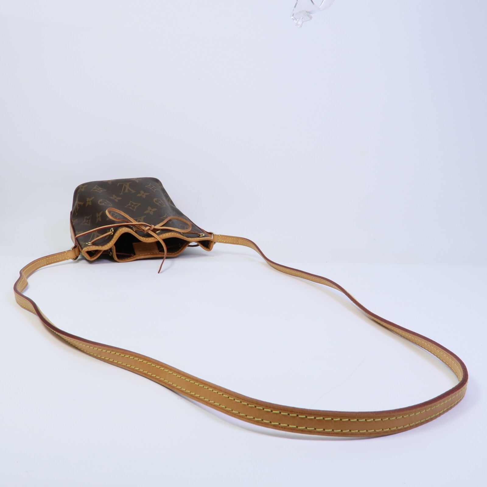 LOUIS VUITTON Monogram Nano Noe肩背袋