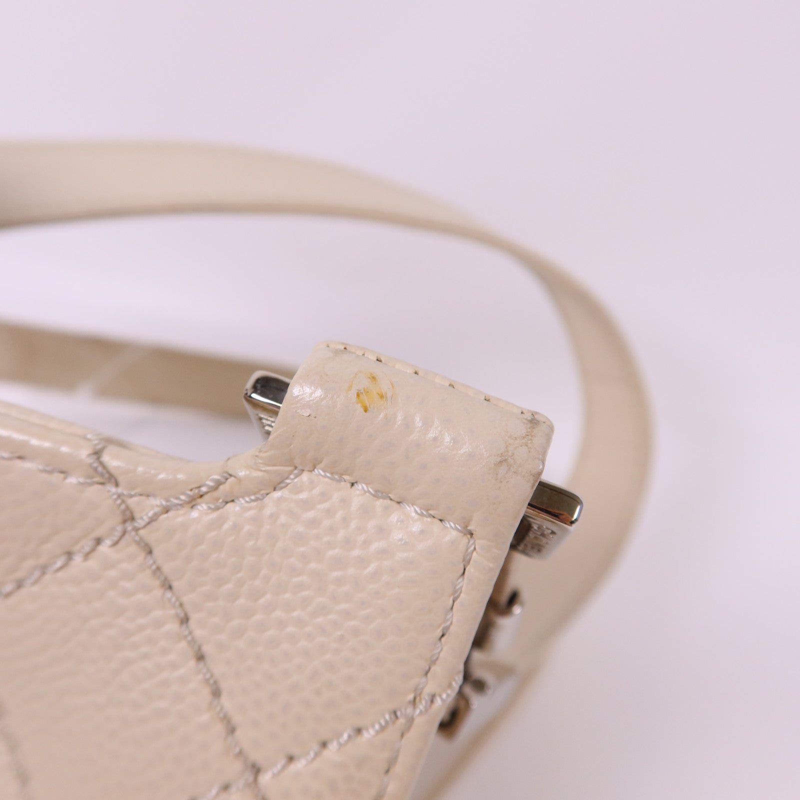 CHANEL 牛皮皮革Shoulder Bag銀扣肩背袋