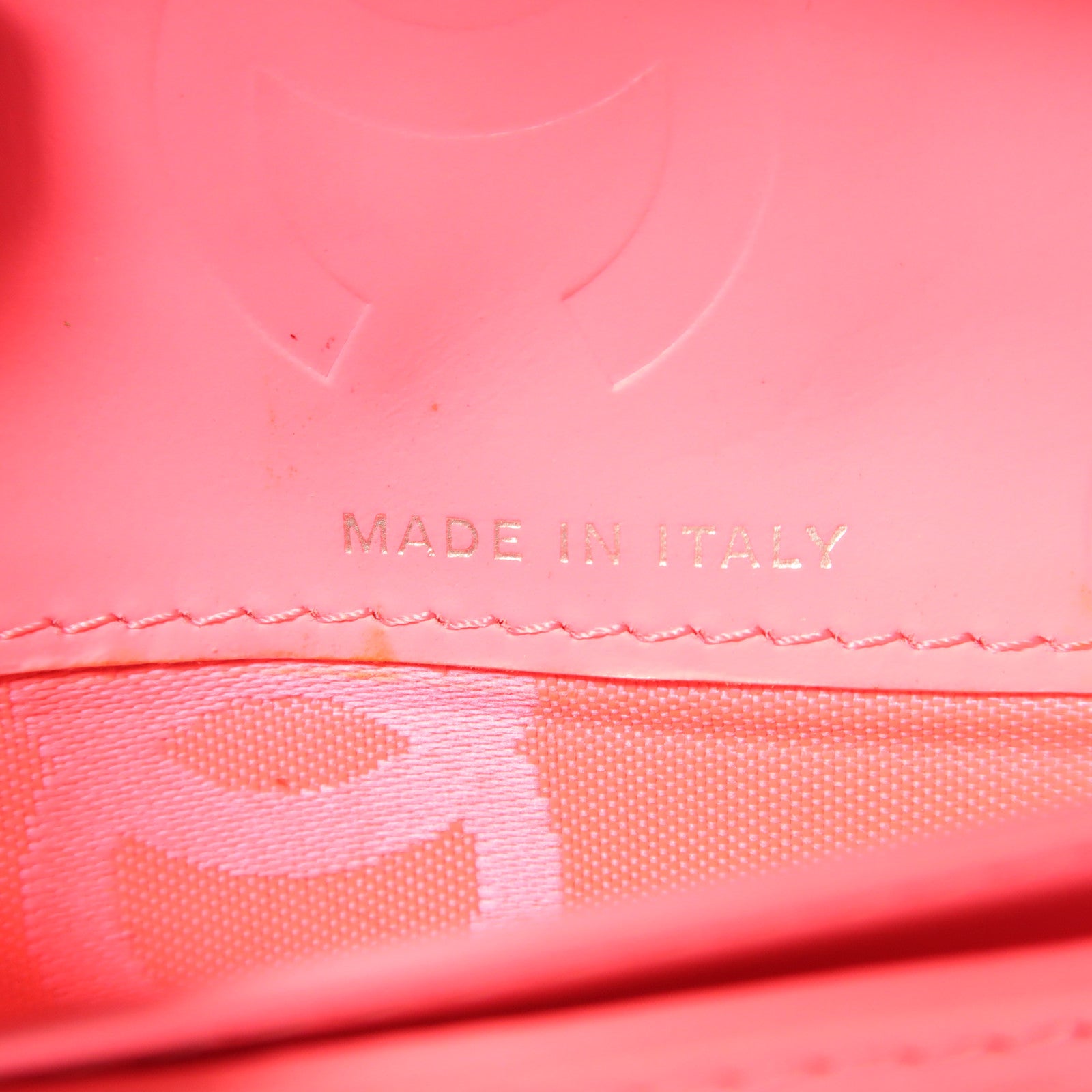 CHANEL 牛皮皮革Cambon Wallet銀扣長錢包