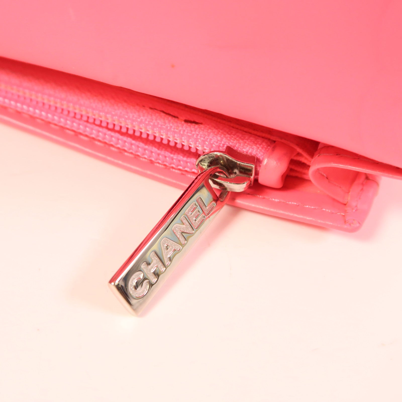 CHANEL 牛皮皮革Cambon Wallet銀扣長錢包