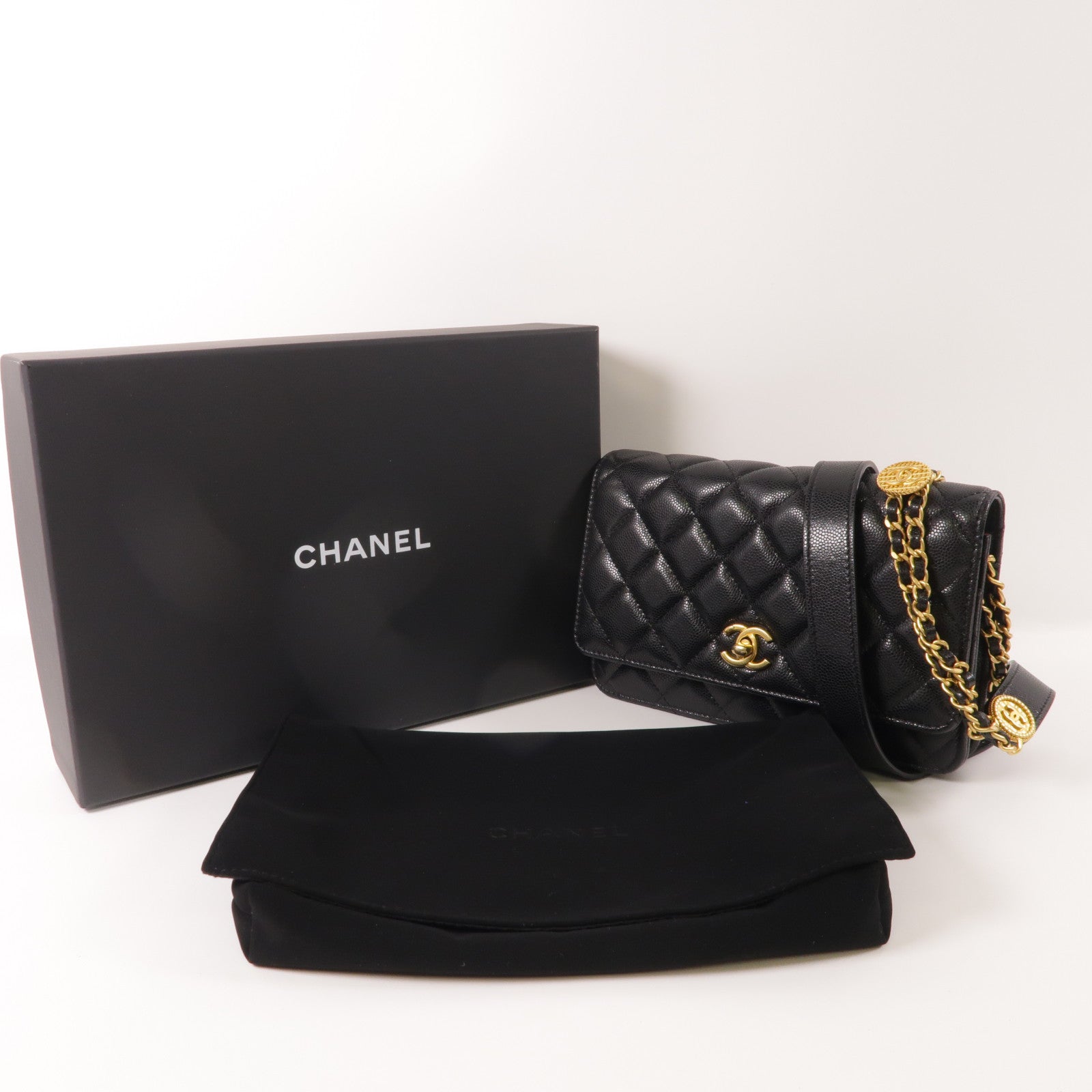 CHANEL 牛皮皮革WOC Wallet On Chain金扣鏈帶肩背袋