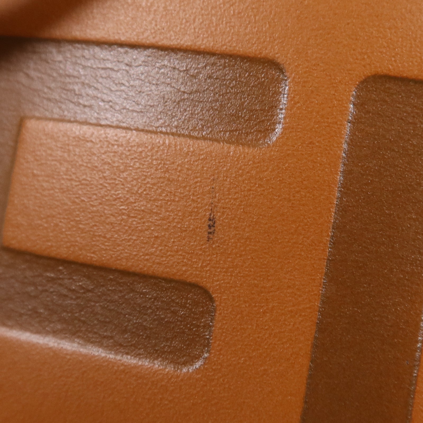 FENDI 牛皮皮革Mon Tresor金扣肩背袋