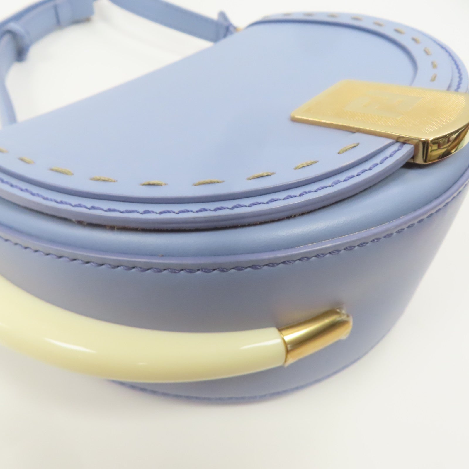 FENDI 【激減優惠】牛皮皮革Moonlight金扣肩背袋藍色