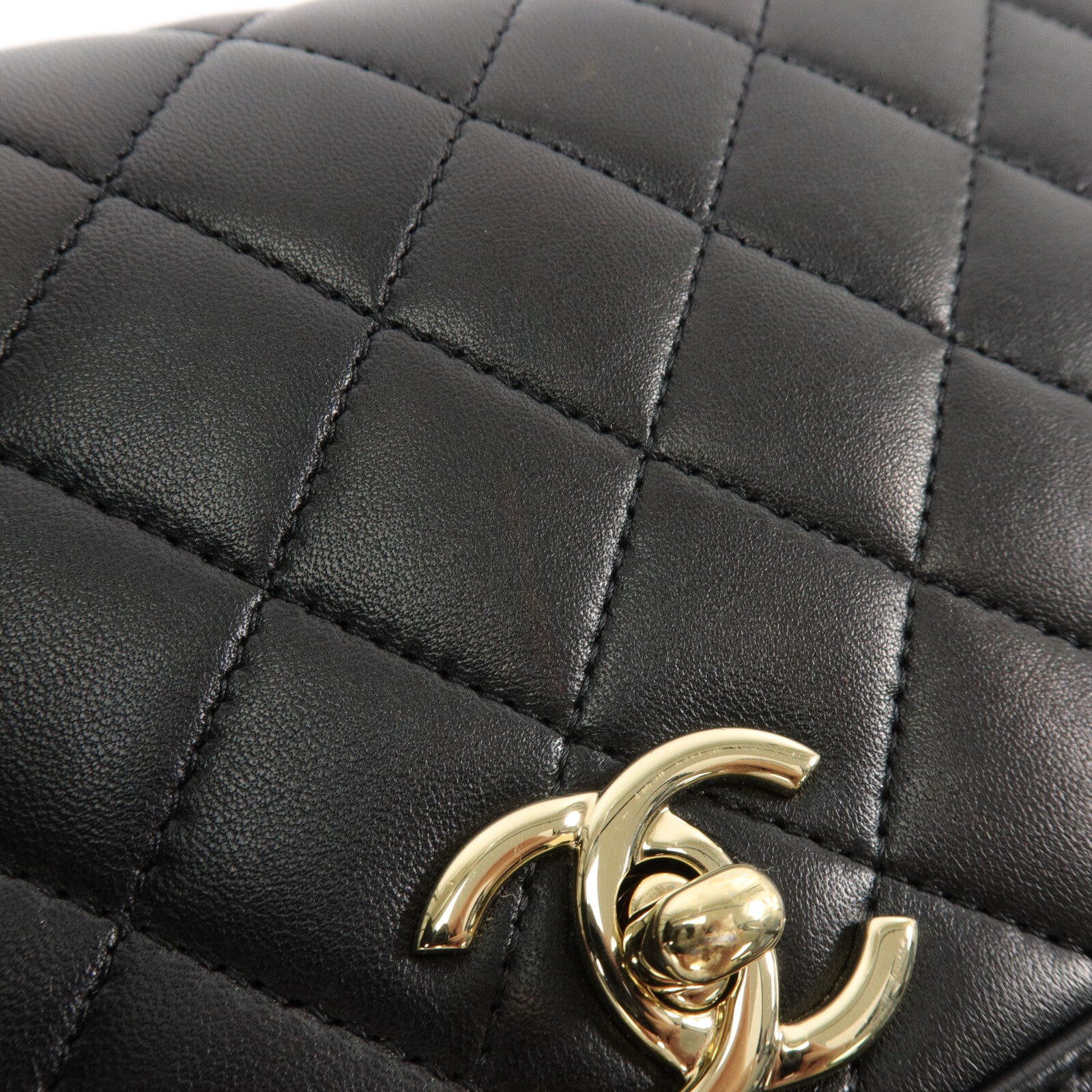 CHANEL 羊皮皮革Chain Shoulder鏈帶肩背袋