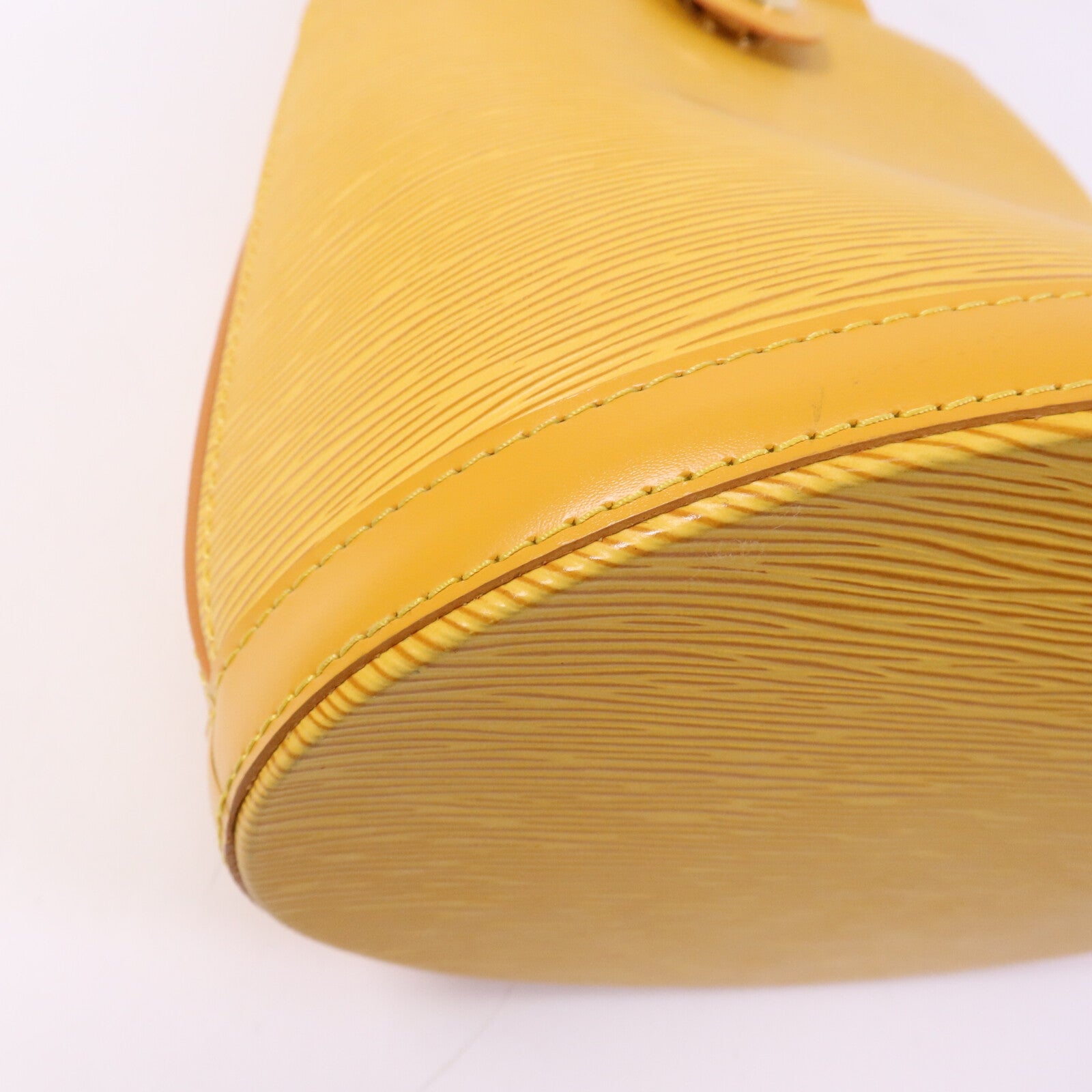 LOUIS VUITTON Epi Cluny金扣肩背袋