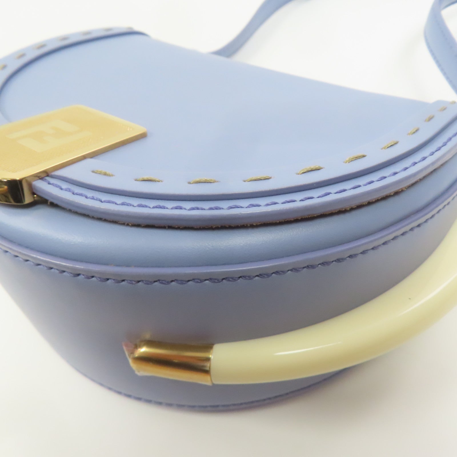 FENDI 【激減優惠】牛皮皮革Moonlight金扣肩背袋藍色