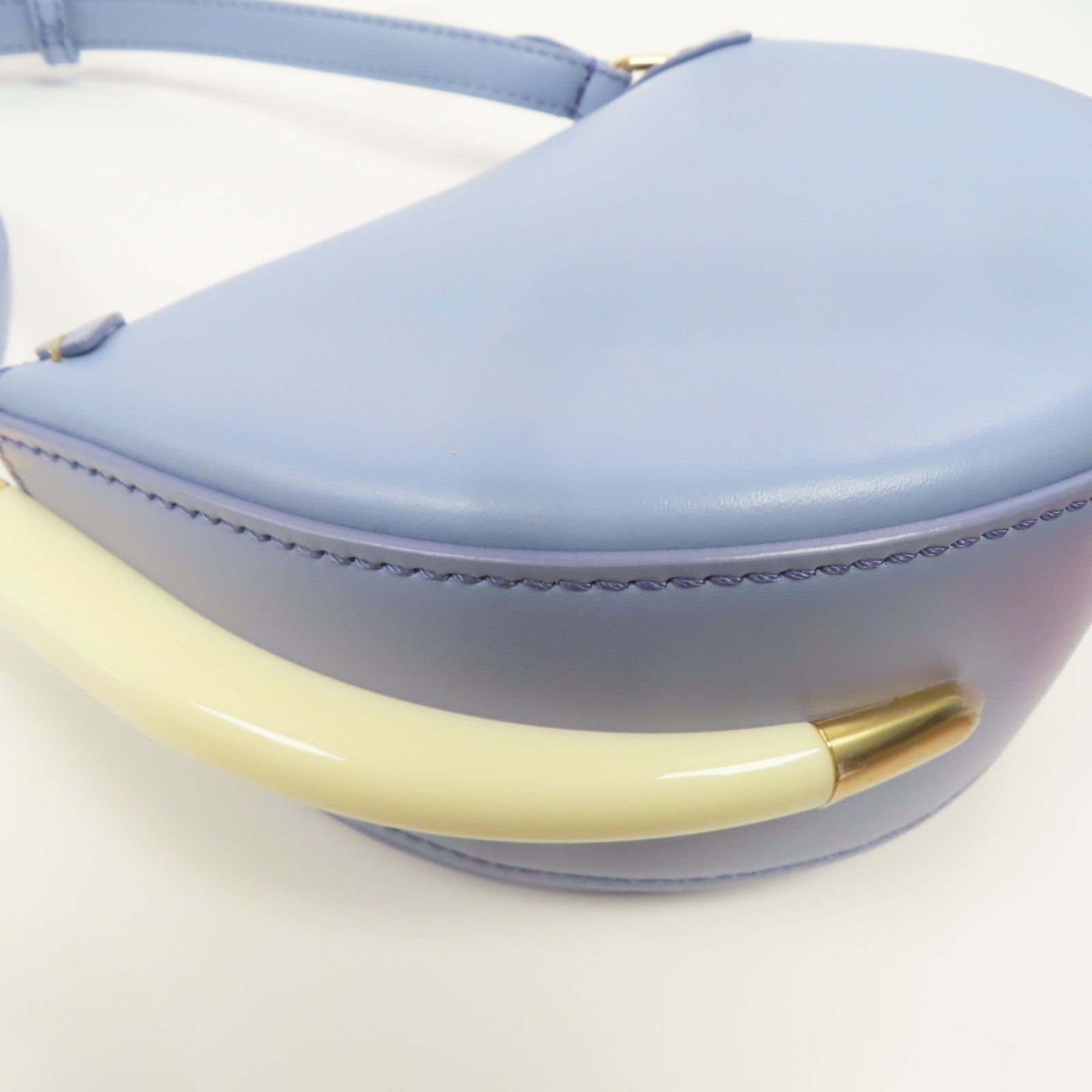 FENDI 牛皮皮革Moonlight金扣肩背袋藍色