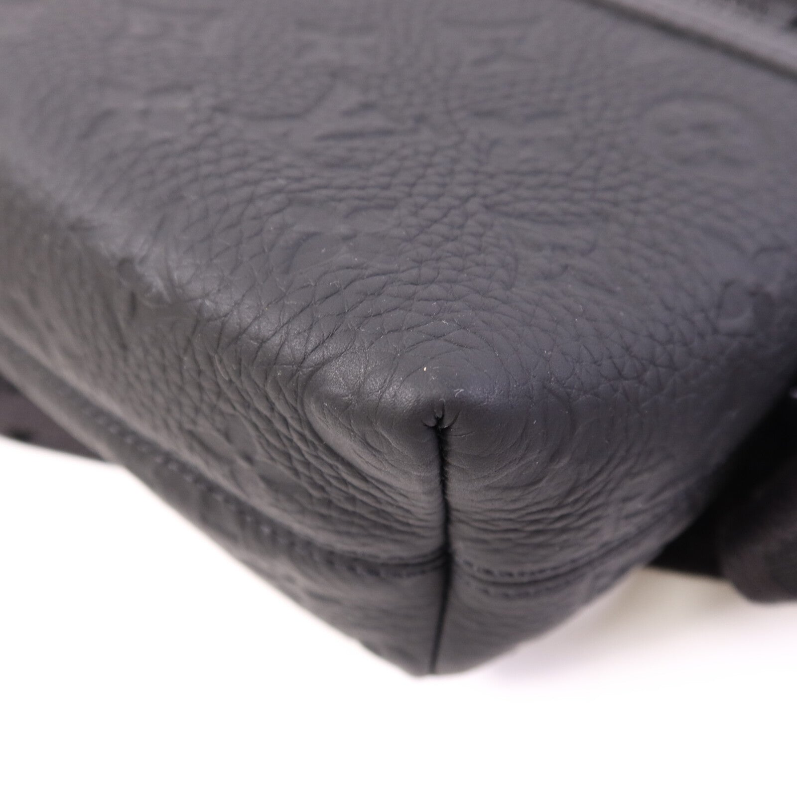 LOUIS VUITTON Taurillon Monogram S-Cape Messenger肩背袋