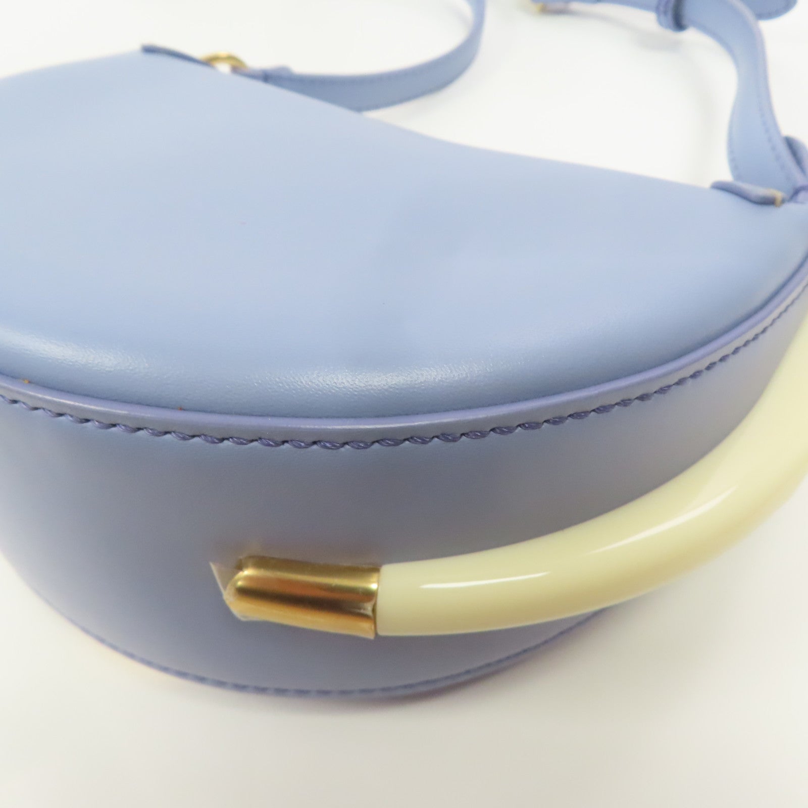 FENDI 牛皮皮革Moonlight金扣肩背袋藍色