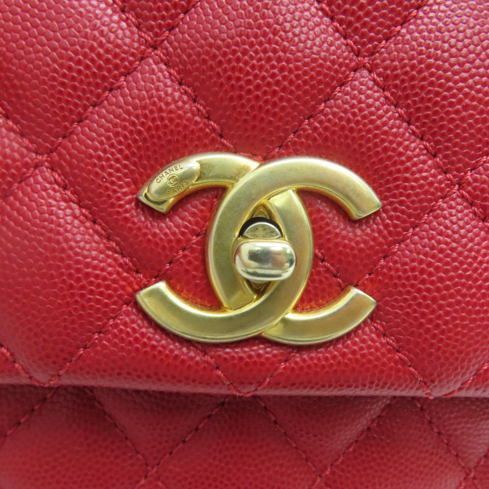 CHANEL 菱格Caviar皮革Coco Handle金扣手挽肩背两用袋红色