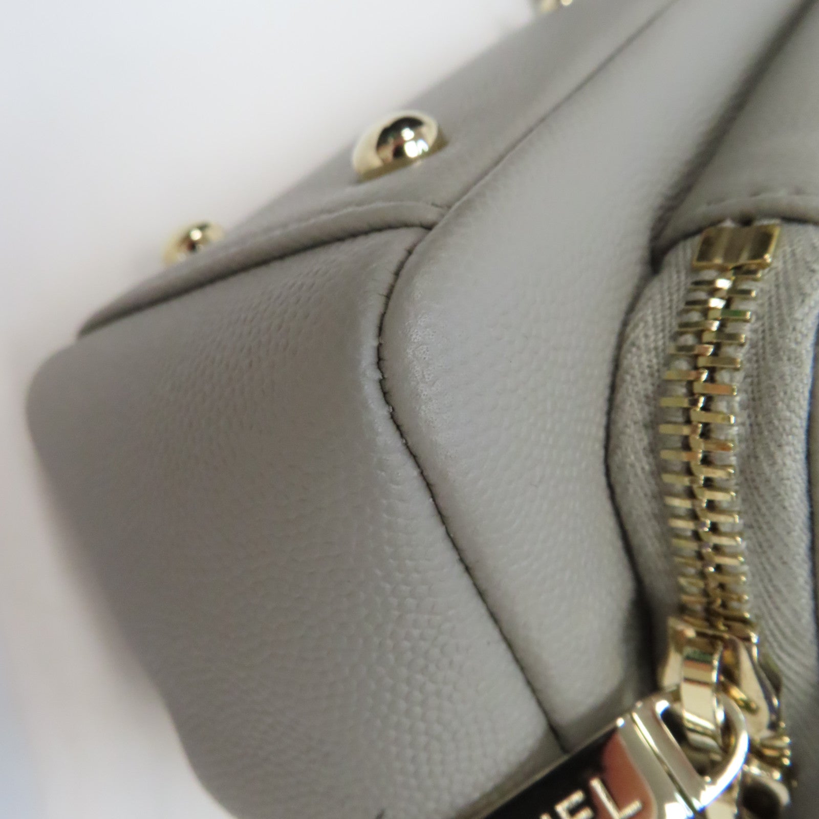 CHANEL 菱格Caviar皮革Chain Shoulder金扣鏈帶手挽肩背兩用袋灰色