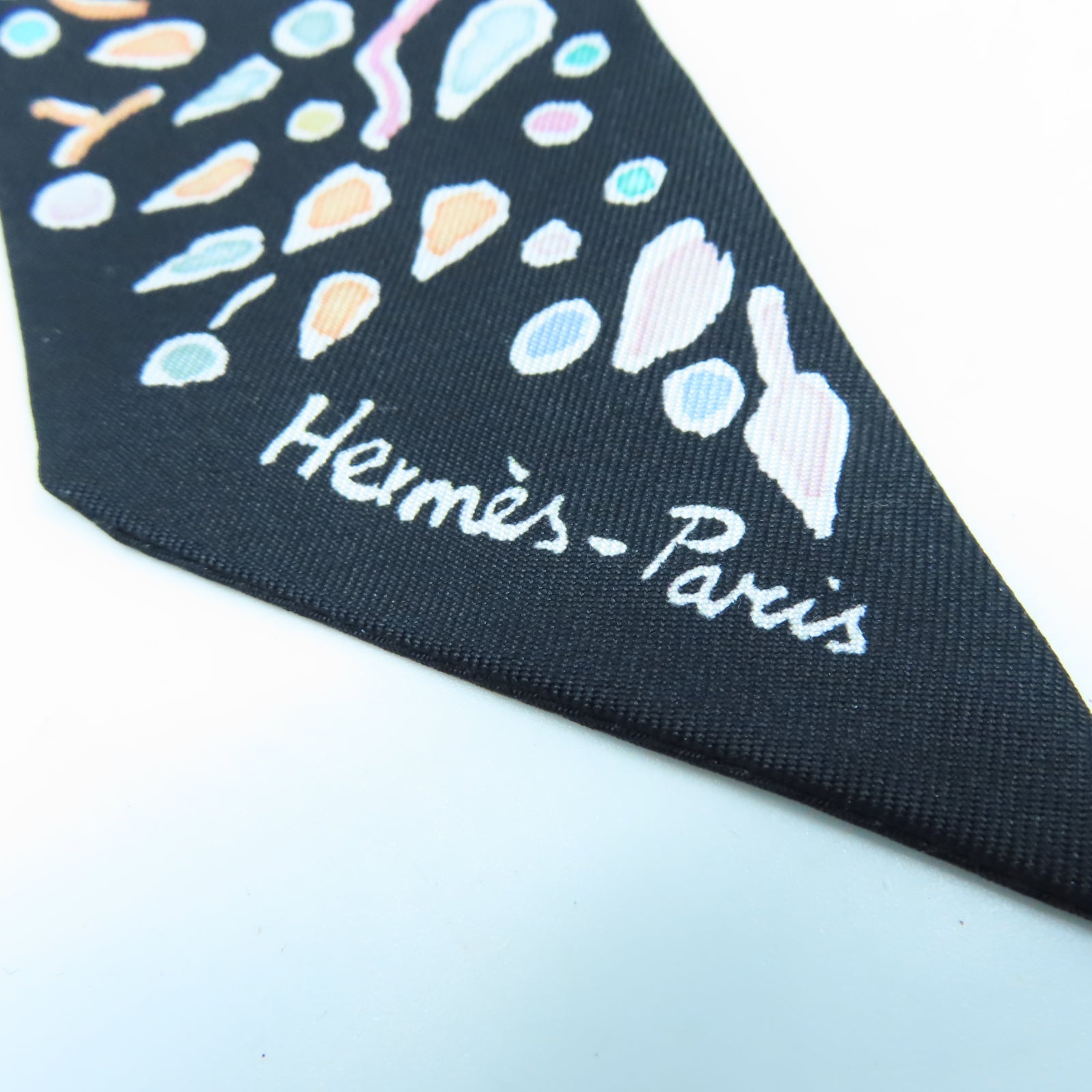 HERMES 【激減優惠】絲質Twilly絲巾黑色/淺綠色/粉紅色