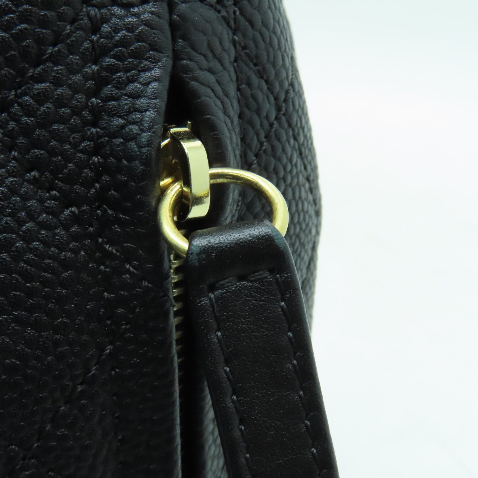 CHANEL 菱格Caviar皮革Backpack金扣背包黑色