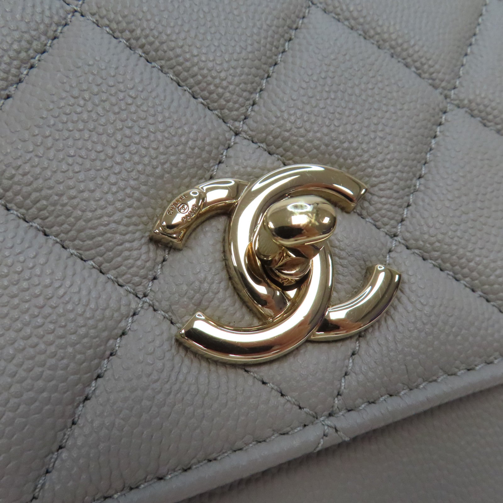 CHANEL 菱格Caviar皮革Chain Shoulder金扣鏈帶手挽肩背兩用袋灰色