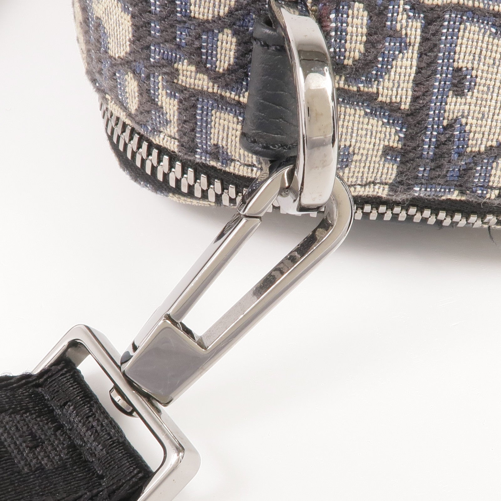 Dior 帆布Safari Messenger Bag銀扣肩背袋