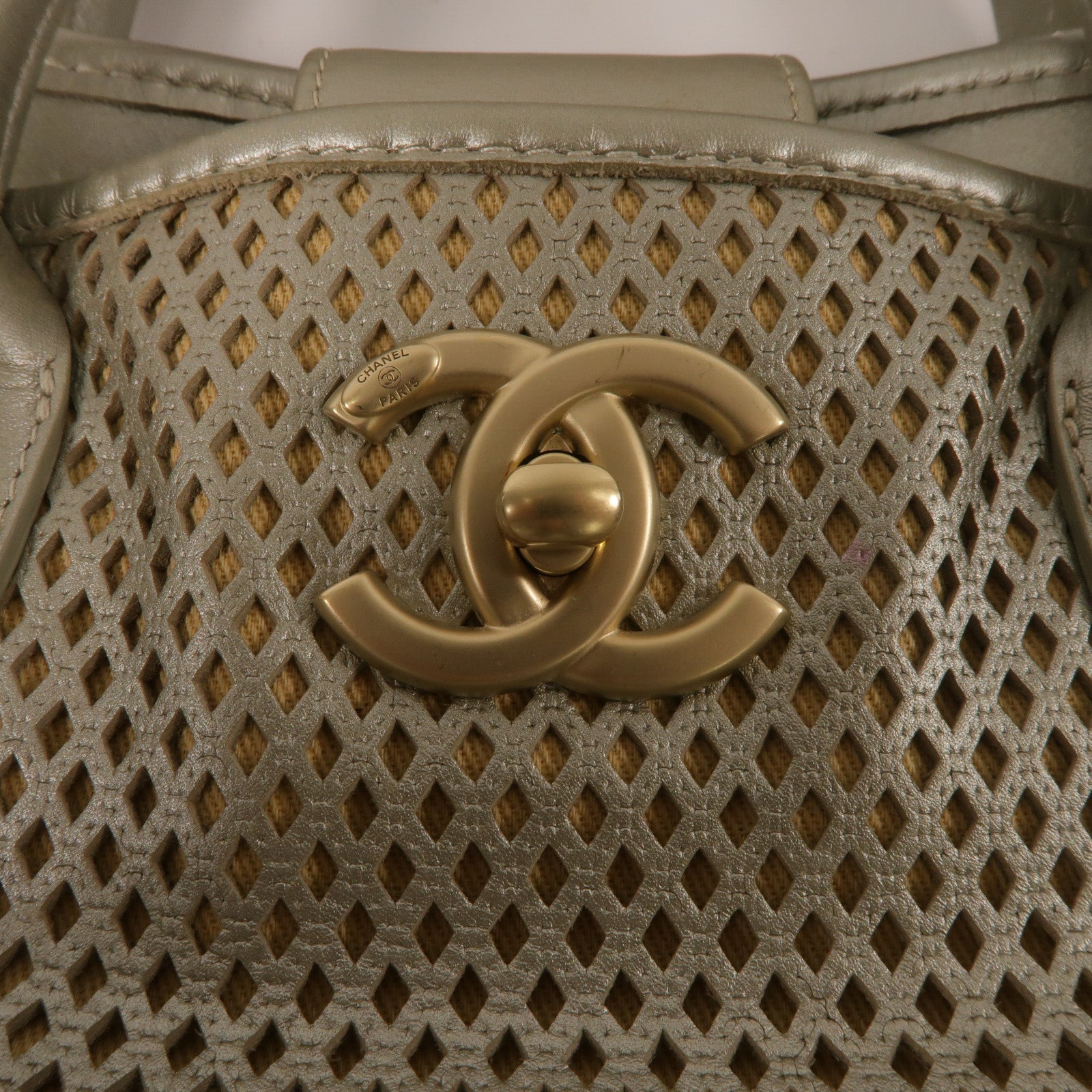 CHANEL 牛皮皮革Up In The Air Tote鏈帶手挽肩背兩用袋