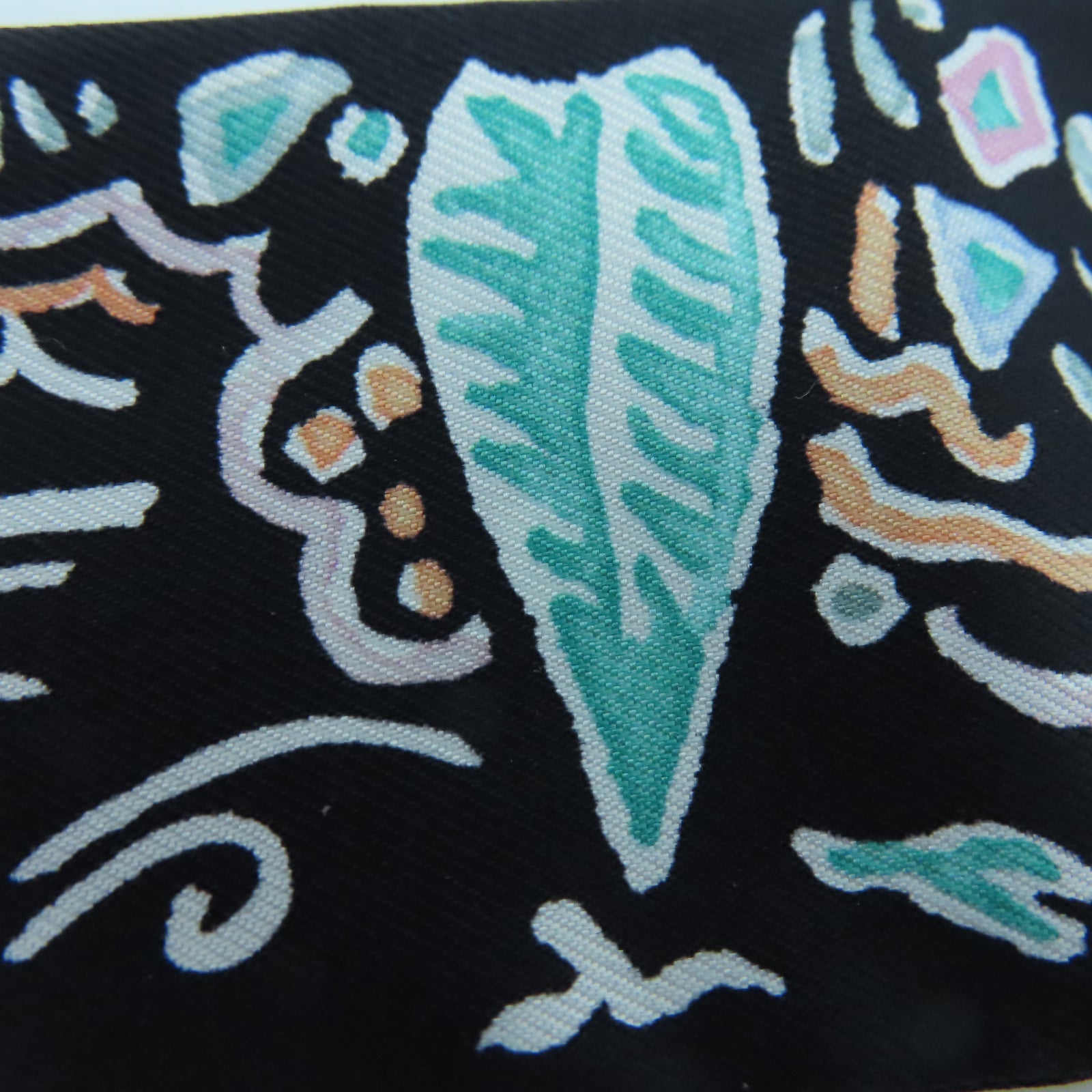 HERMES 【激減優惠】絲質Twilly絲巾黑色/淺綠色/粉紅色
