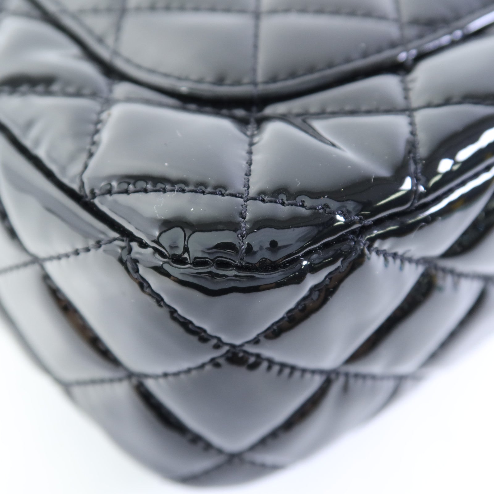 CHANEL 漆皮皮革Mini Classic 20金扣鏈帶肩背袋