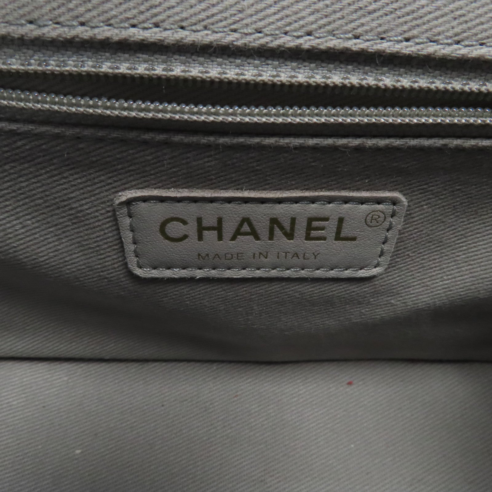 CHANEL 菱格Caviar皮革Chain Shoulder金扣鏈帶手挽肩背兩用袋灰色