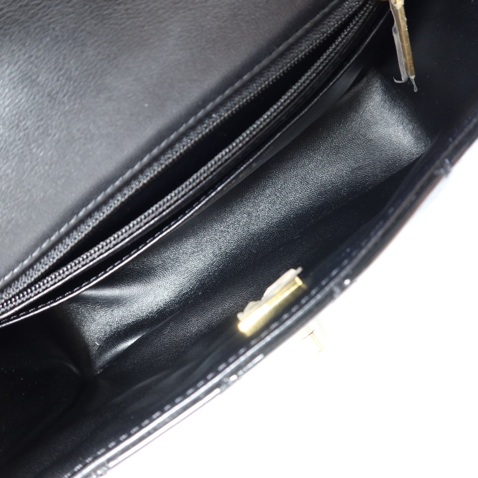 CHANEL 漆皮皮革Mini Classic 20金扣鏈帶肩背袋