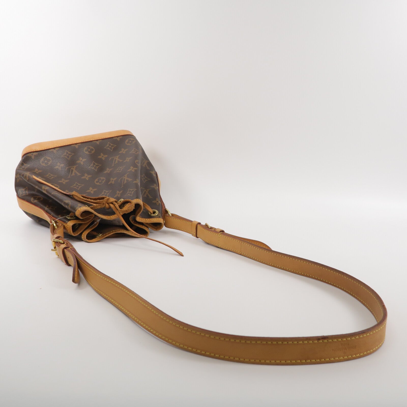 LOUIS VUITTON Monogram Noe肩背袋