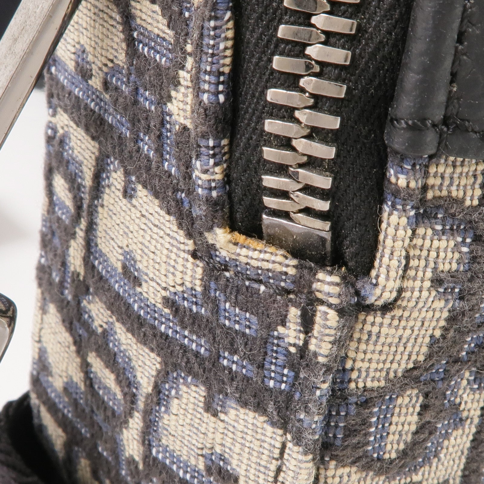 Dior 帆布Safari Messenger Bag銀扣肩背袋