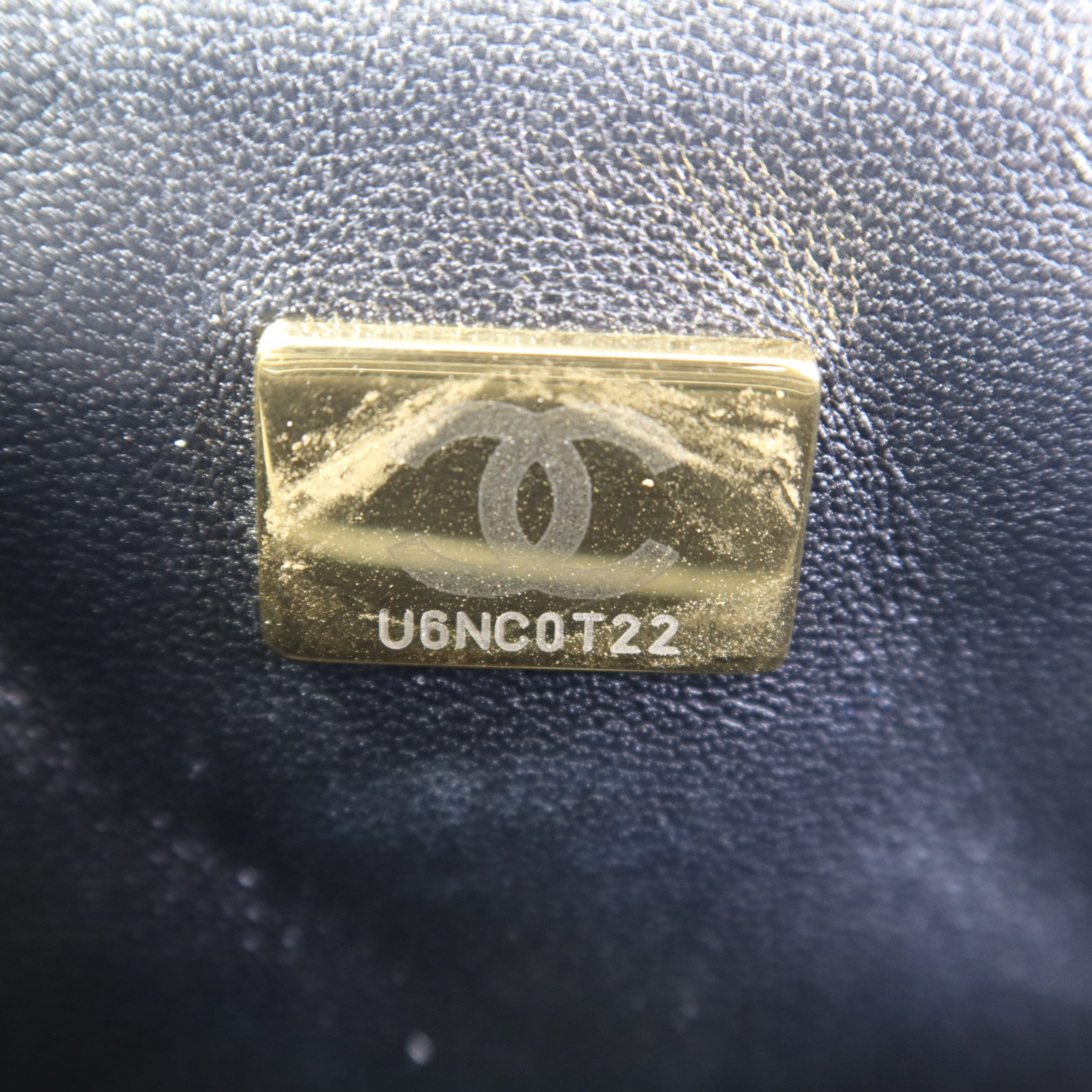 CHANEL 漆皮皮革Mini Classic 20金扣鏈帶肩背袋