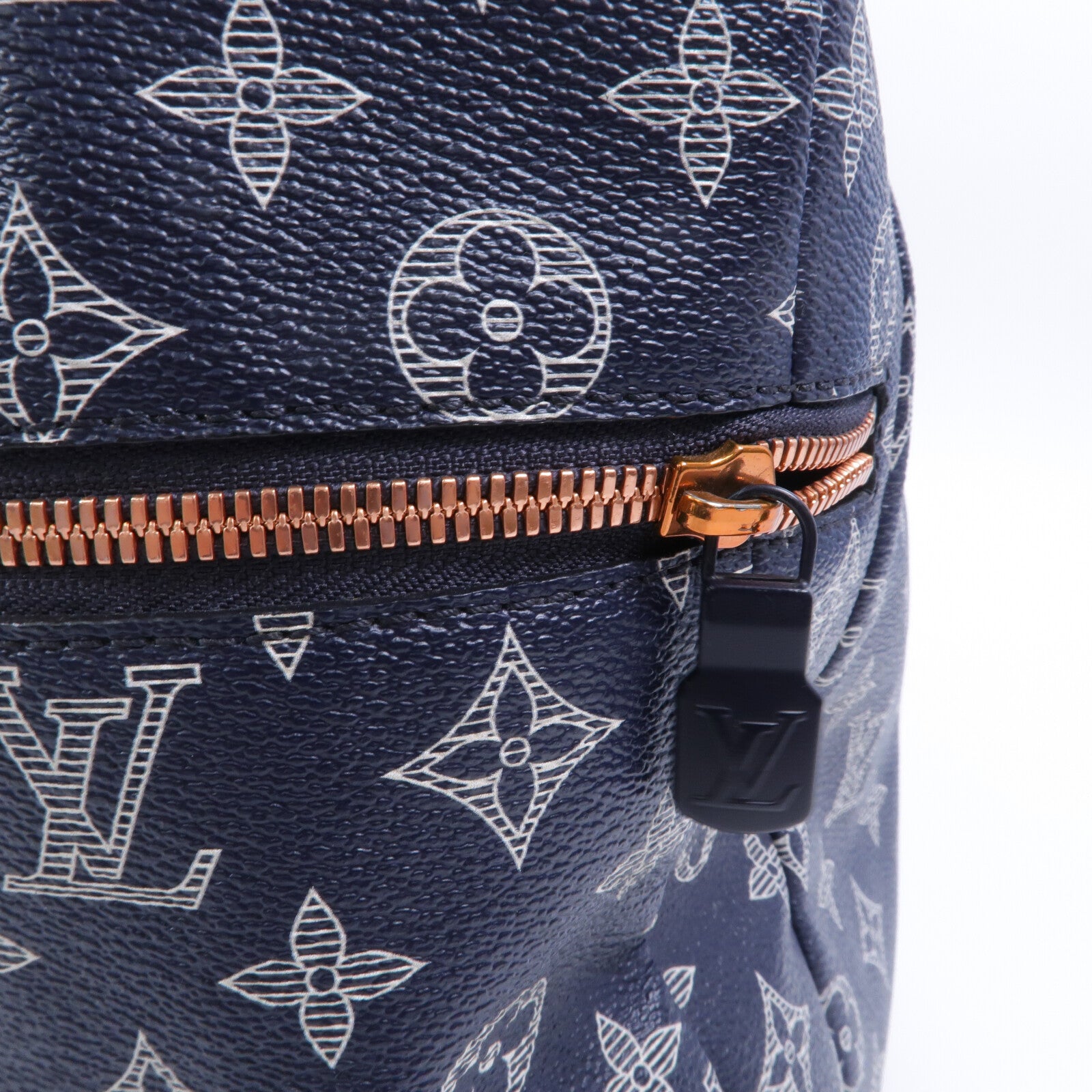 LOUIS VUITTON Monogram Ink Discovery Backpack背包
