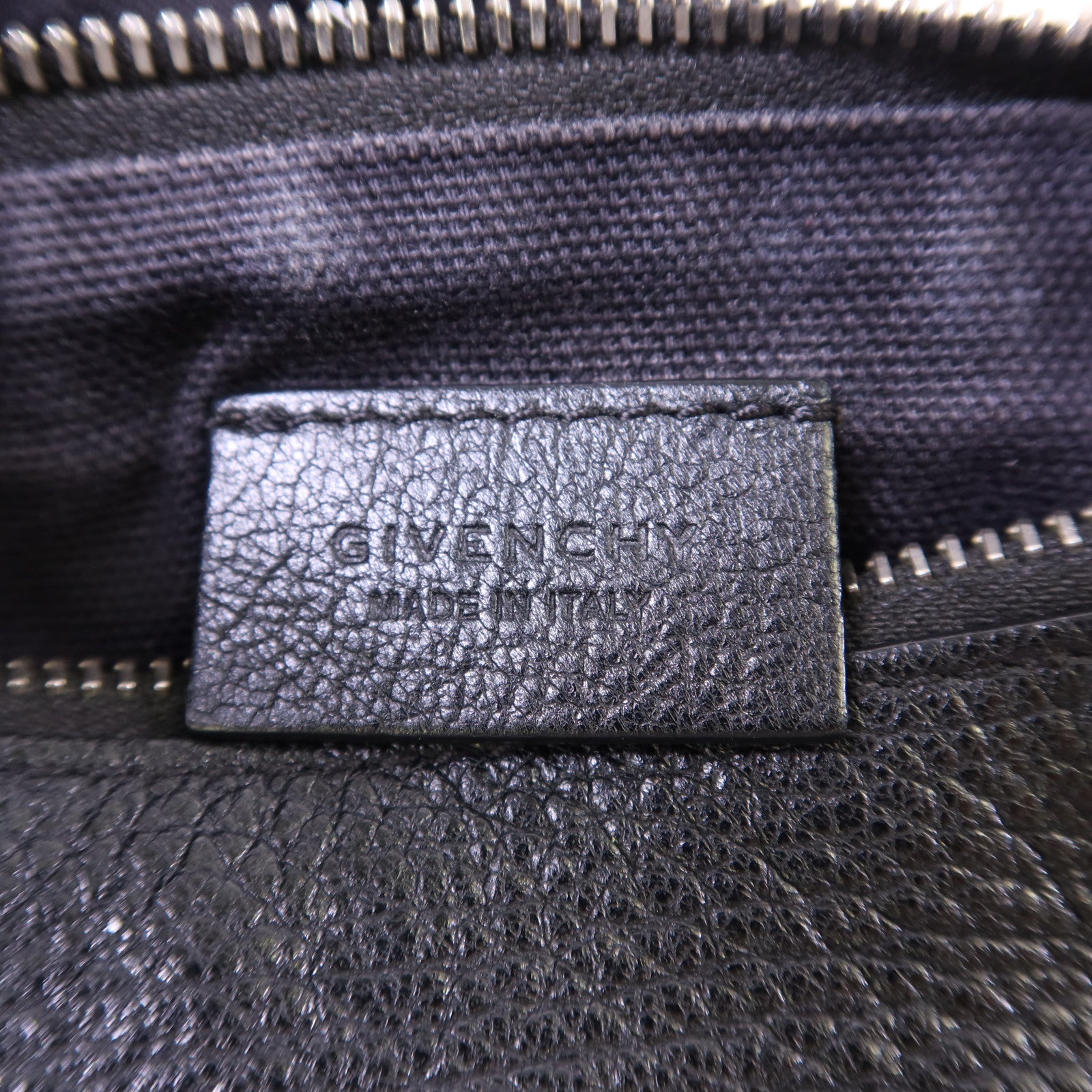 GIVENCHY 牛皮皮革Mini Pandora銀扣鏈帶肩背袋