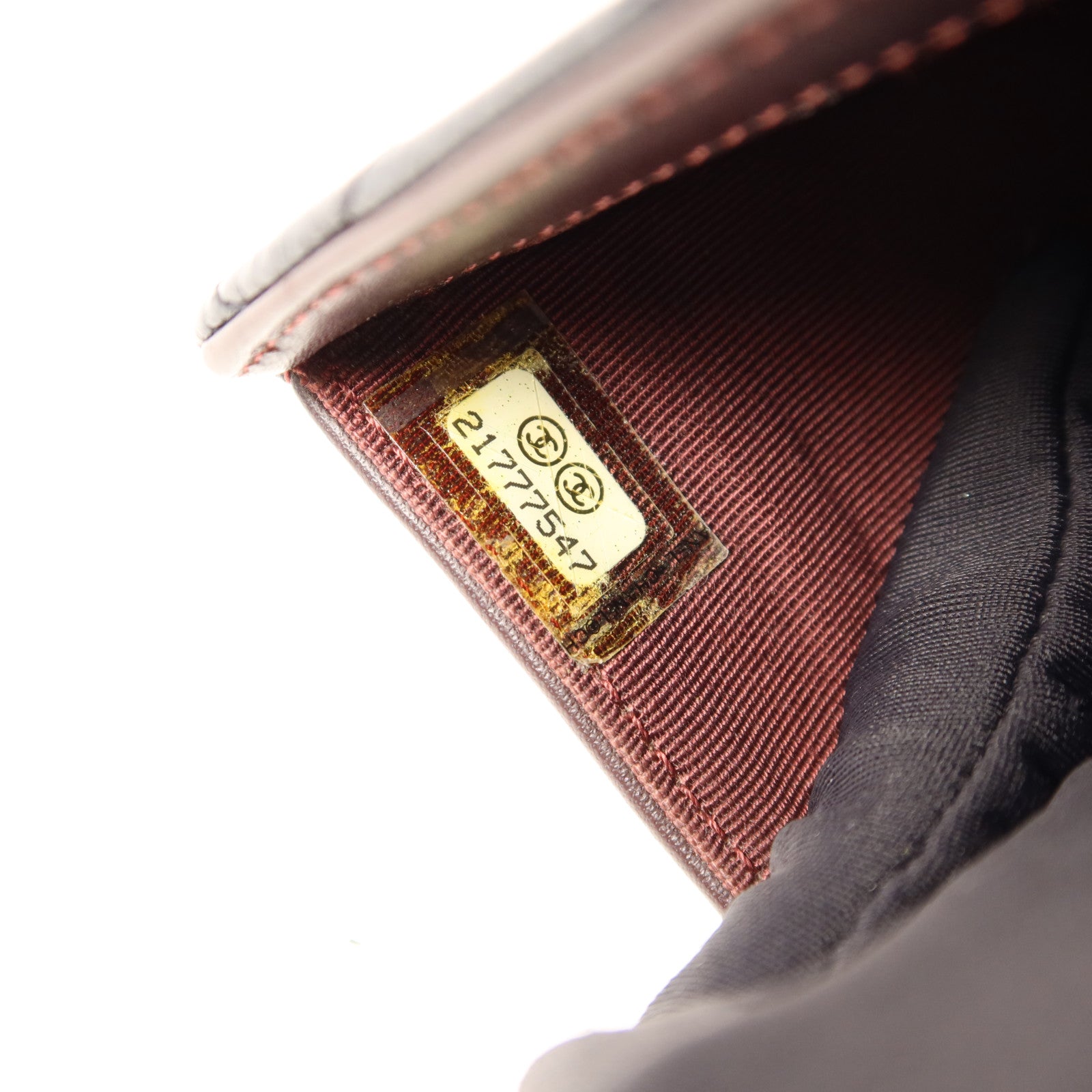 CHANEL 牛皮皮革Bifold Wallet金扣錢包