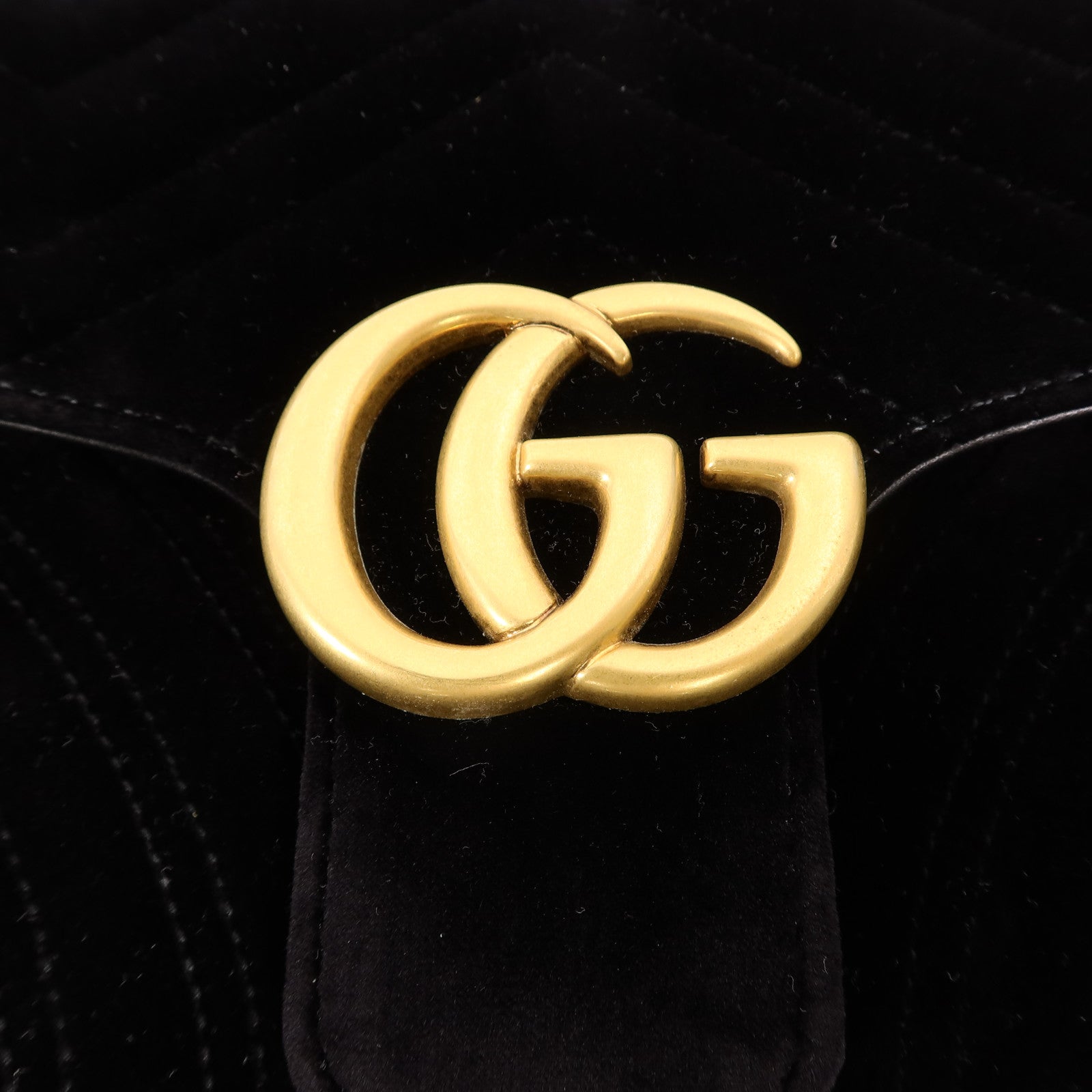 GUCCI 天鵝絨GG Marmont Shoulder Bag鏈帶肩背袋