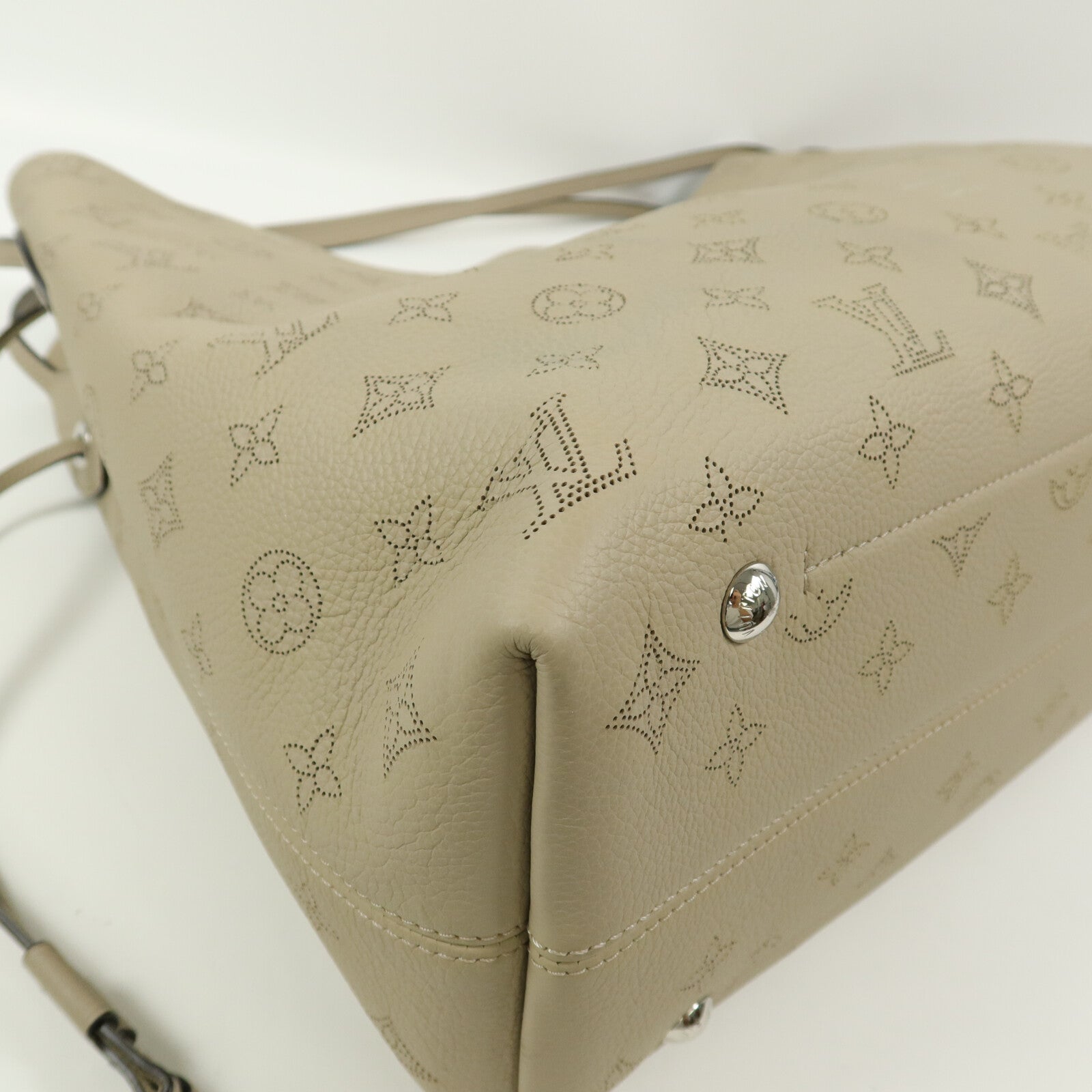 LOUIS VUITTON Monogram Mahina Boundless肩背袋