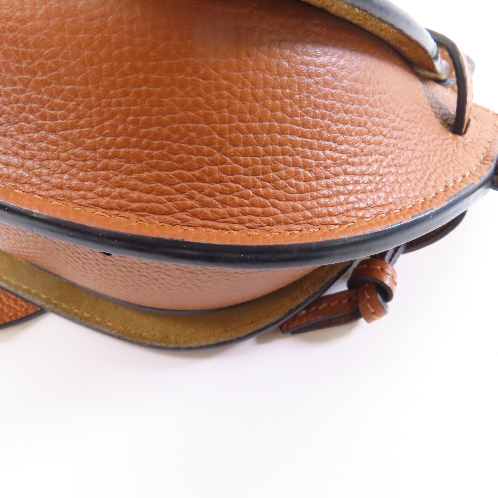 LOEWE 牛皮皮革Mini Gate金扣肩背袋棕色