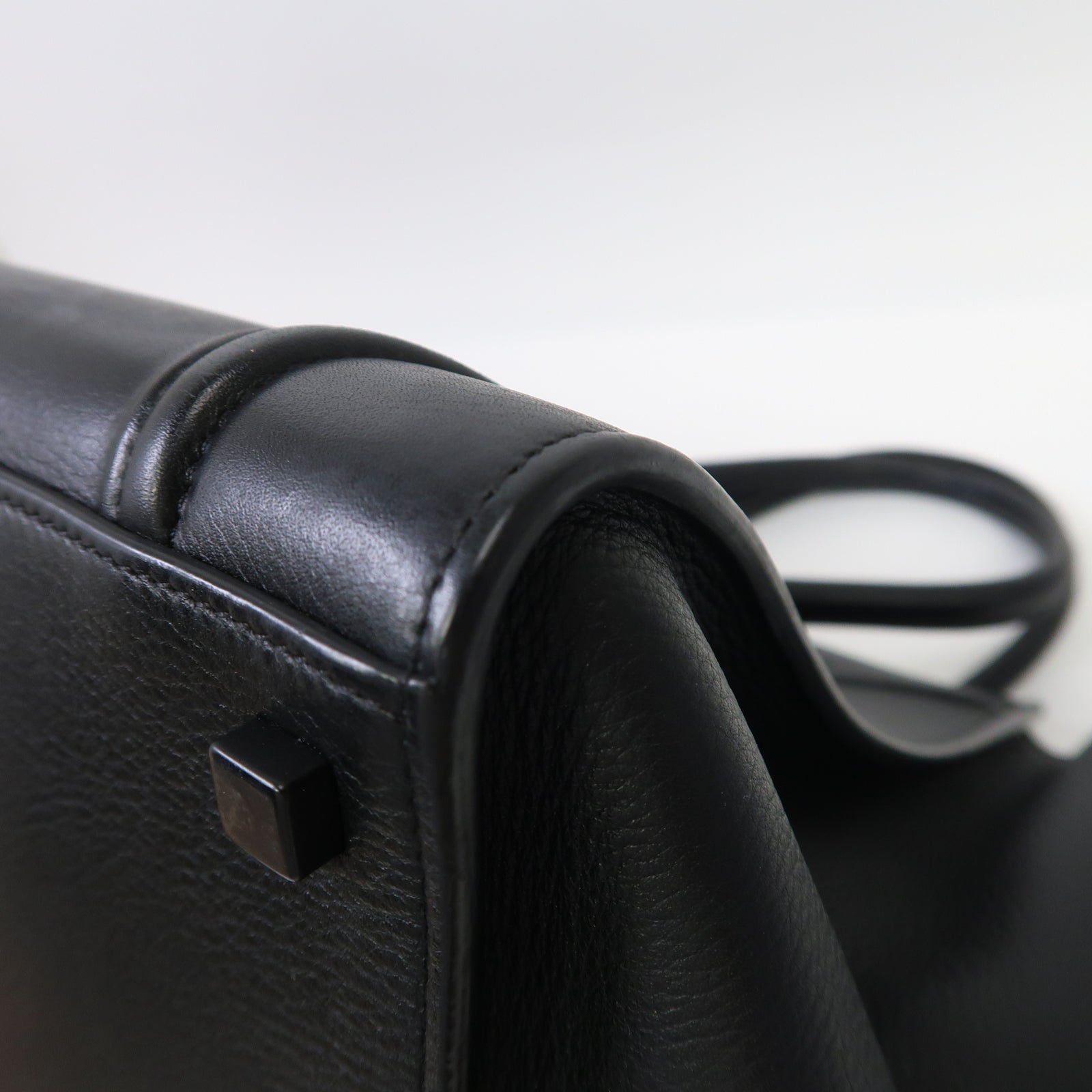 CELINE 牛皮皮革Luggage Phantom手挽袋黑色