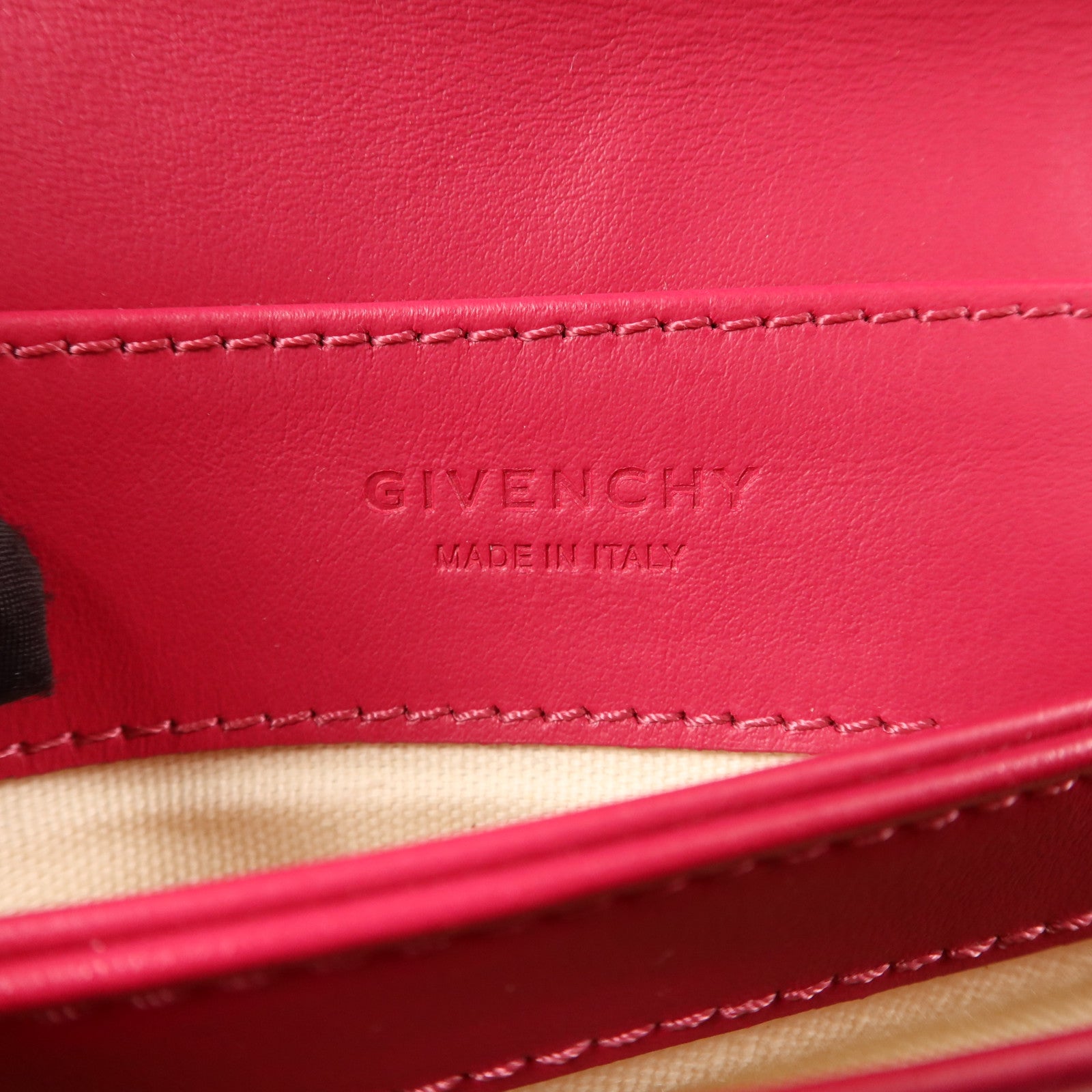 GIVENCHY 牛皮皮革Duetto銀扣肩背袋