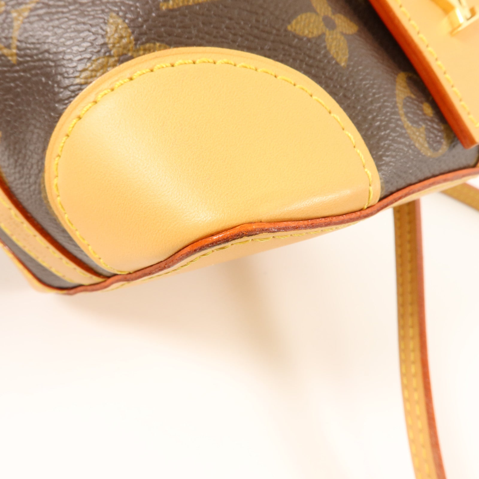 LOUIS VUITTON Monogram Noe Purse金扣肩背袋